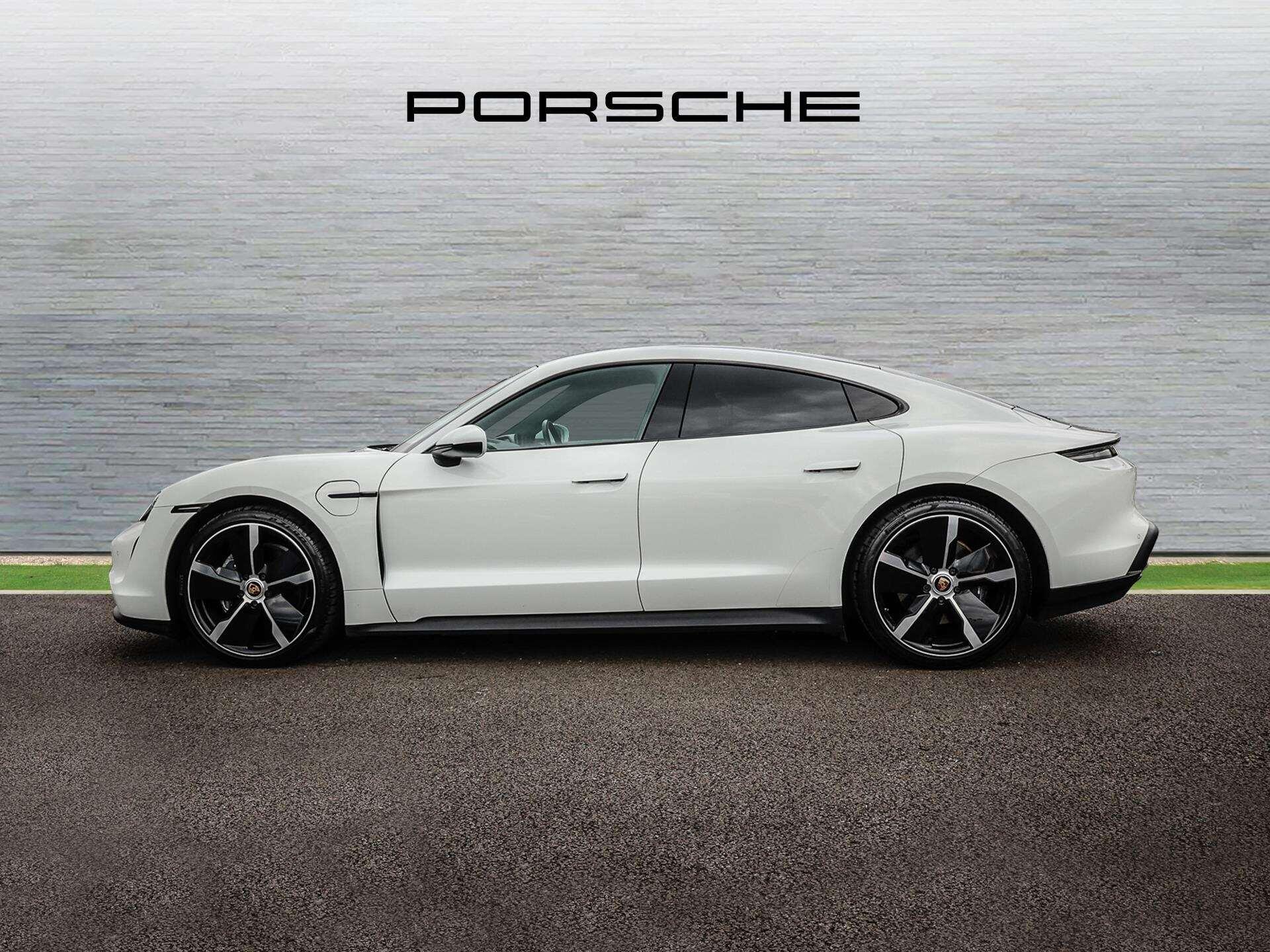 Porsche Taycan view 8