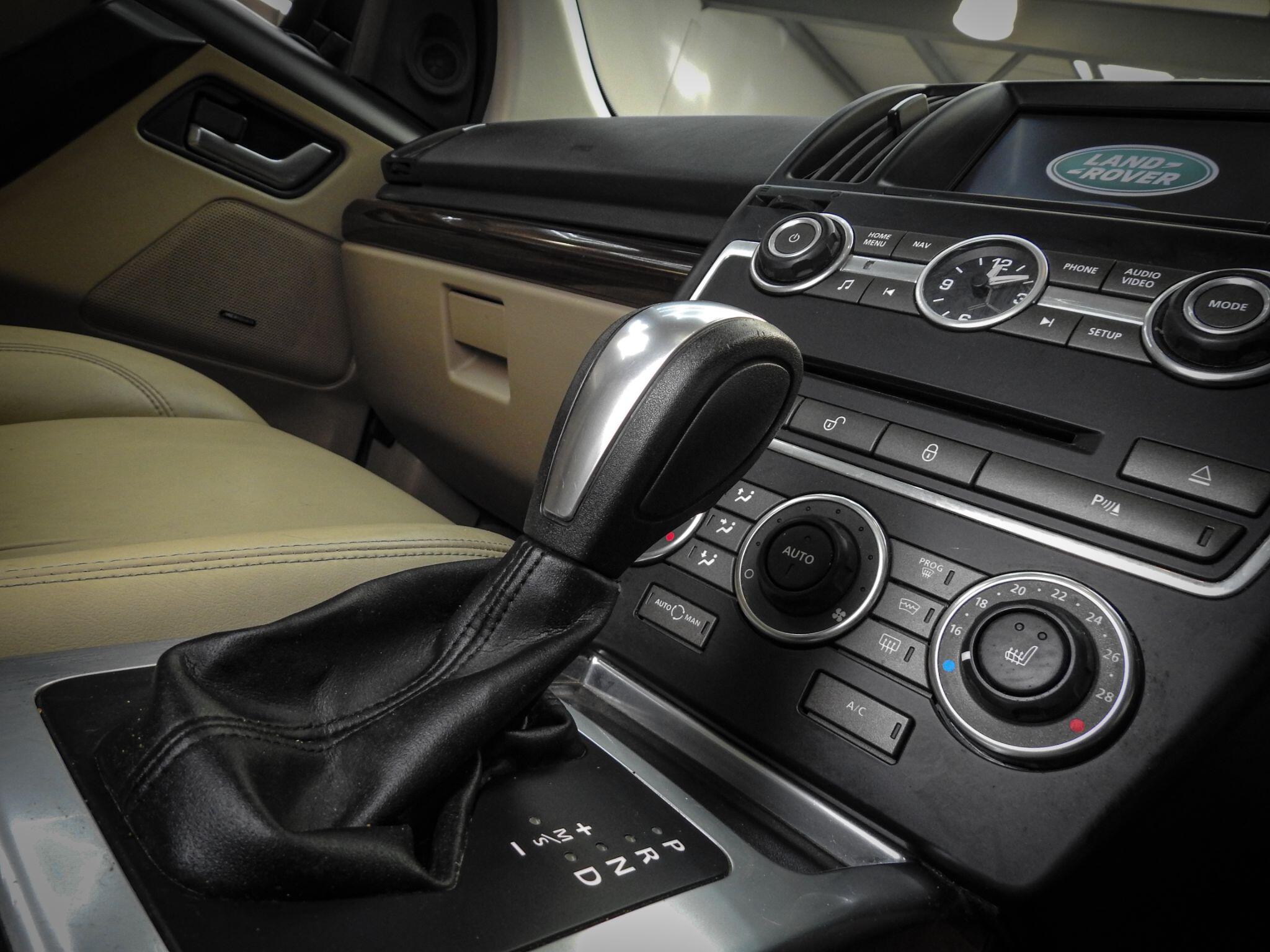 Land Rover Freelander view 34