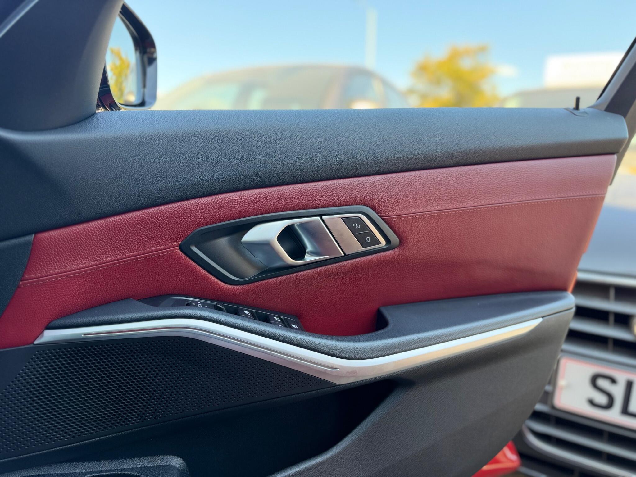 BMW 3 Series view 23
