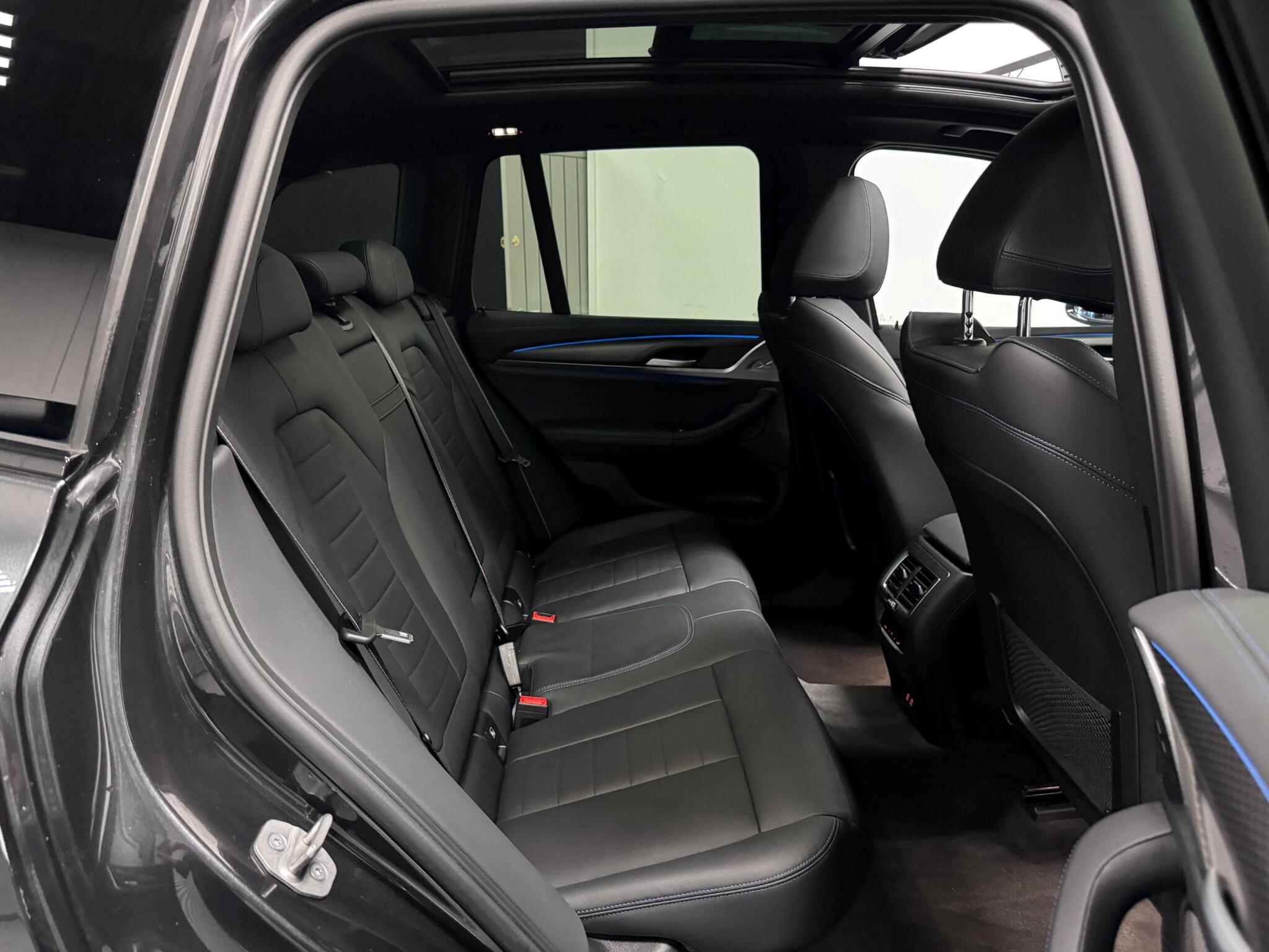 BMW Ix3 view 28