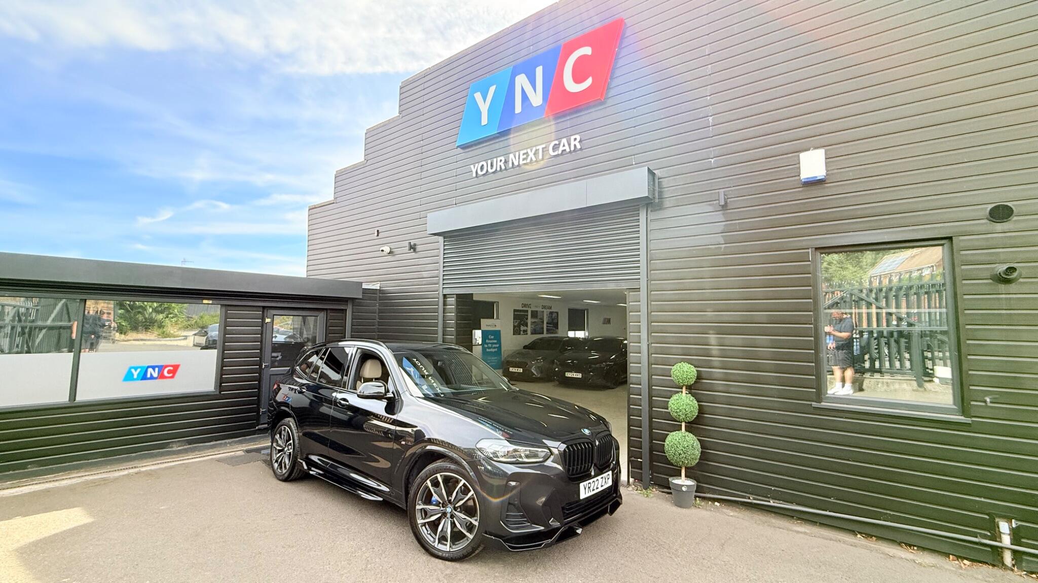 BMW X3 view 5
