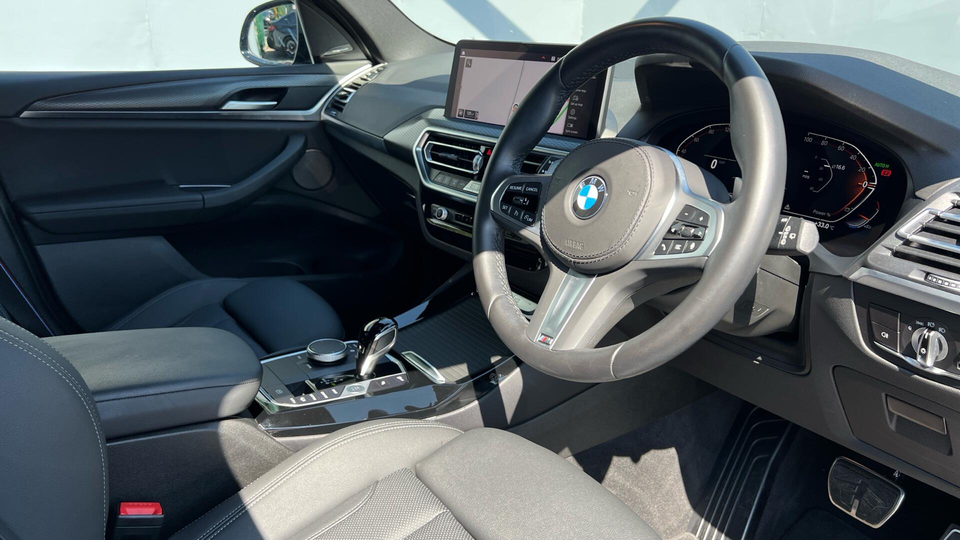 BMW X3 view 6