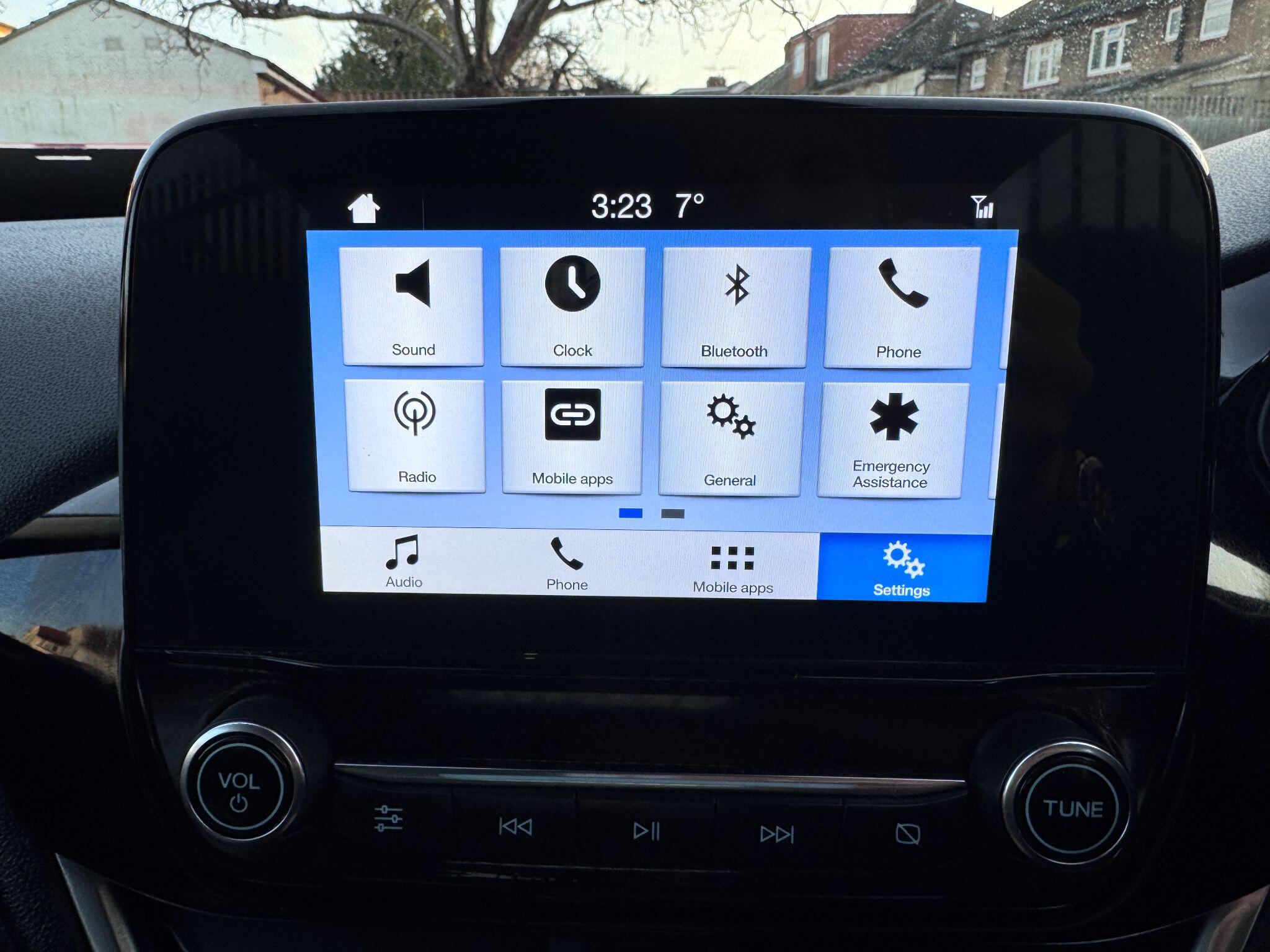 2017 Ford Fiesta image 42