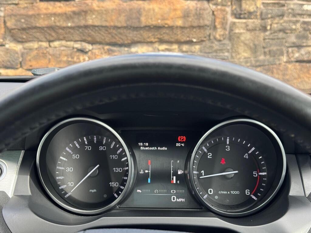 Land Rover Range Rover Evoque view 42