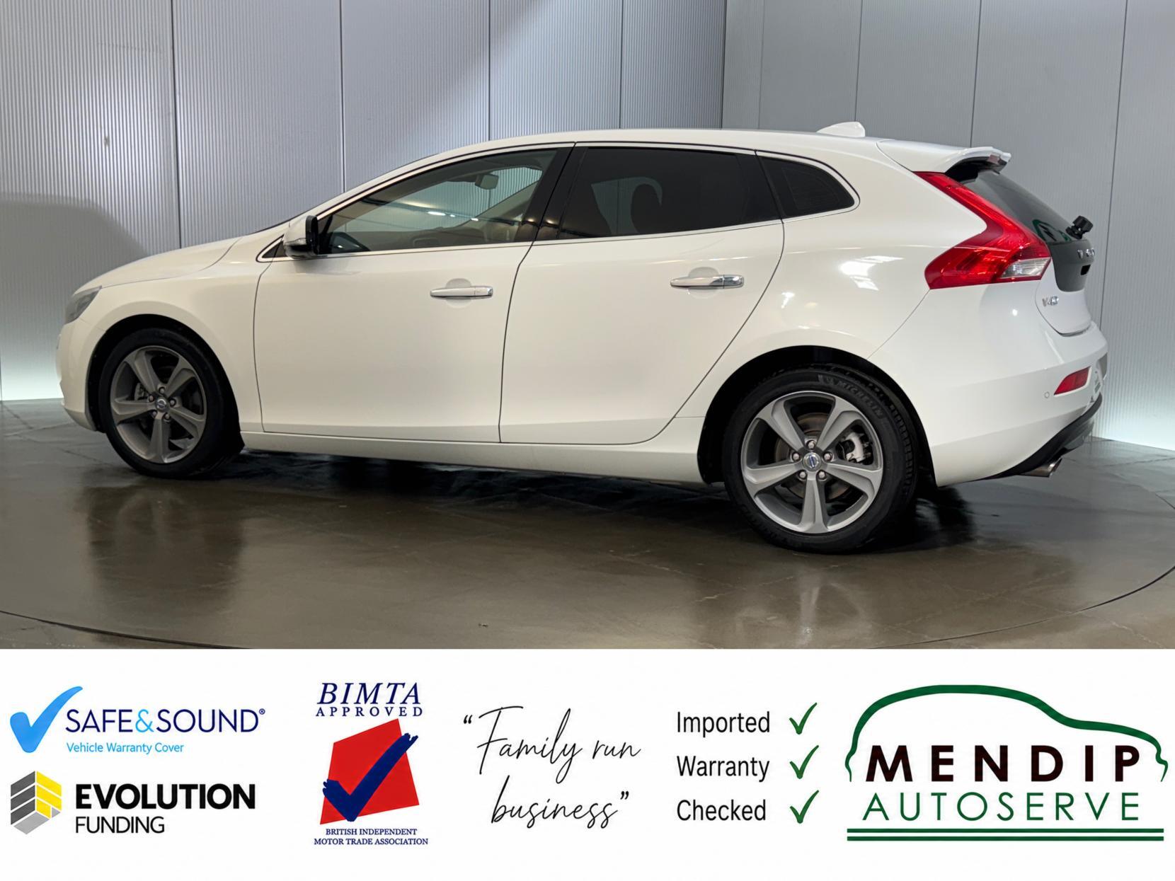 Volvo V40 view 13