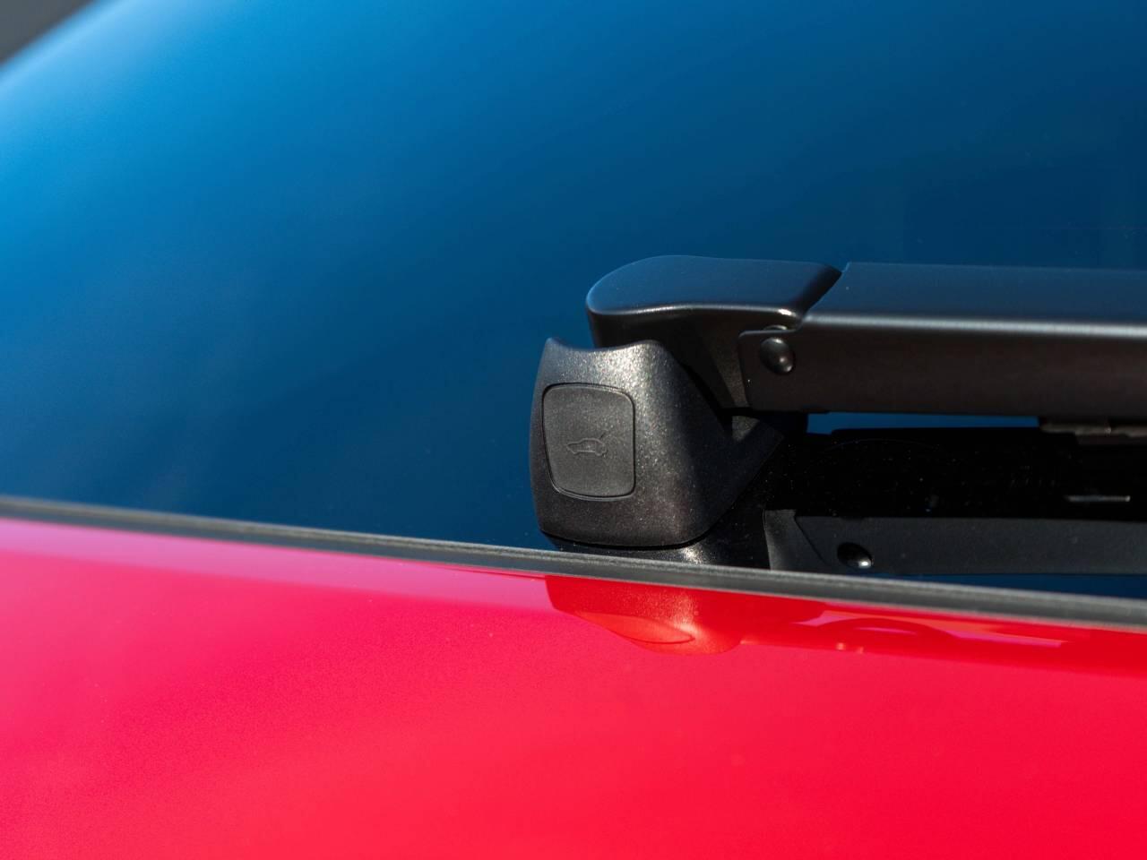 Porsche Macan view 11