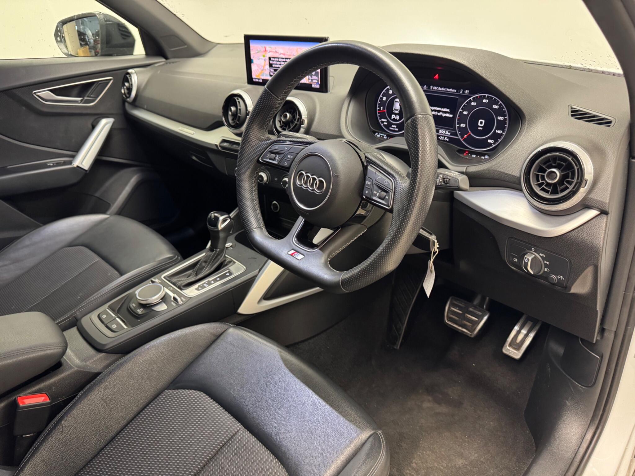 Audi Q2 view 7