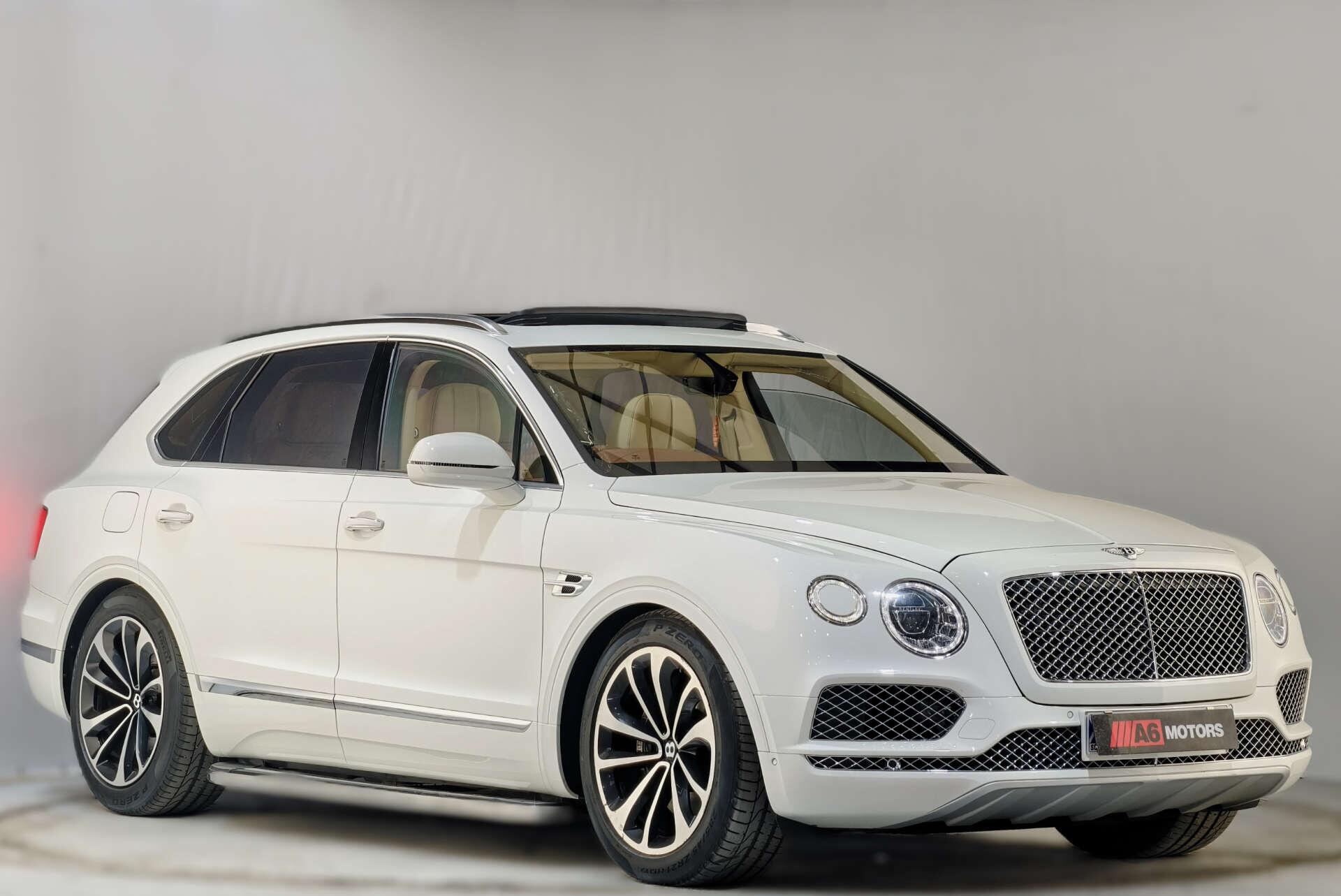 Bentley Bentayga view 6