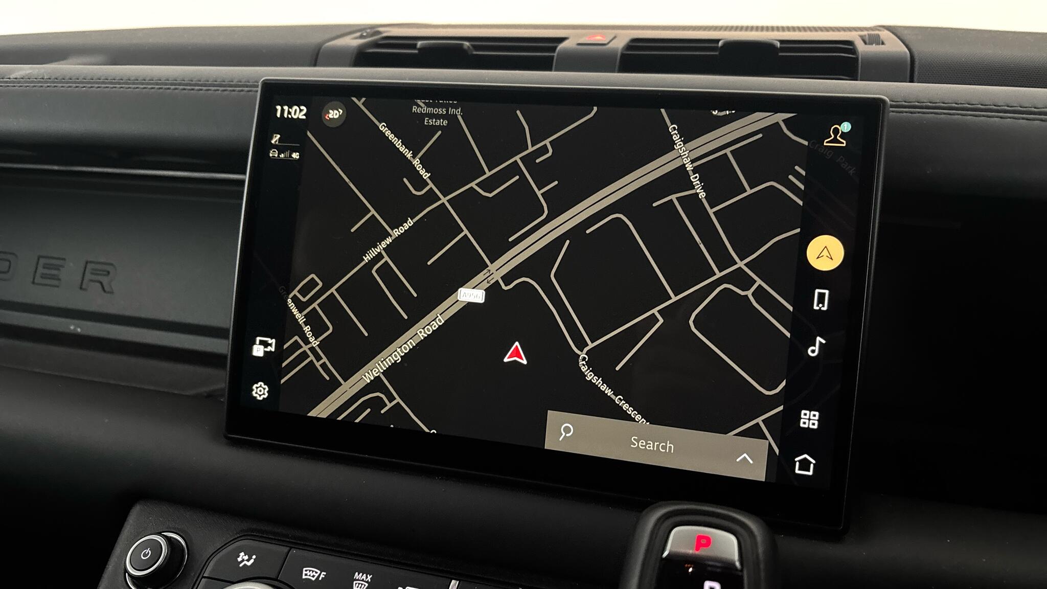 Land Rover Defender view 12