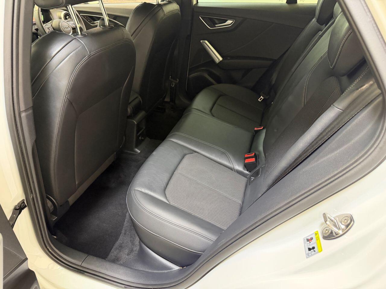 Audi Q2 view 26