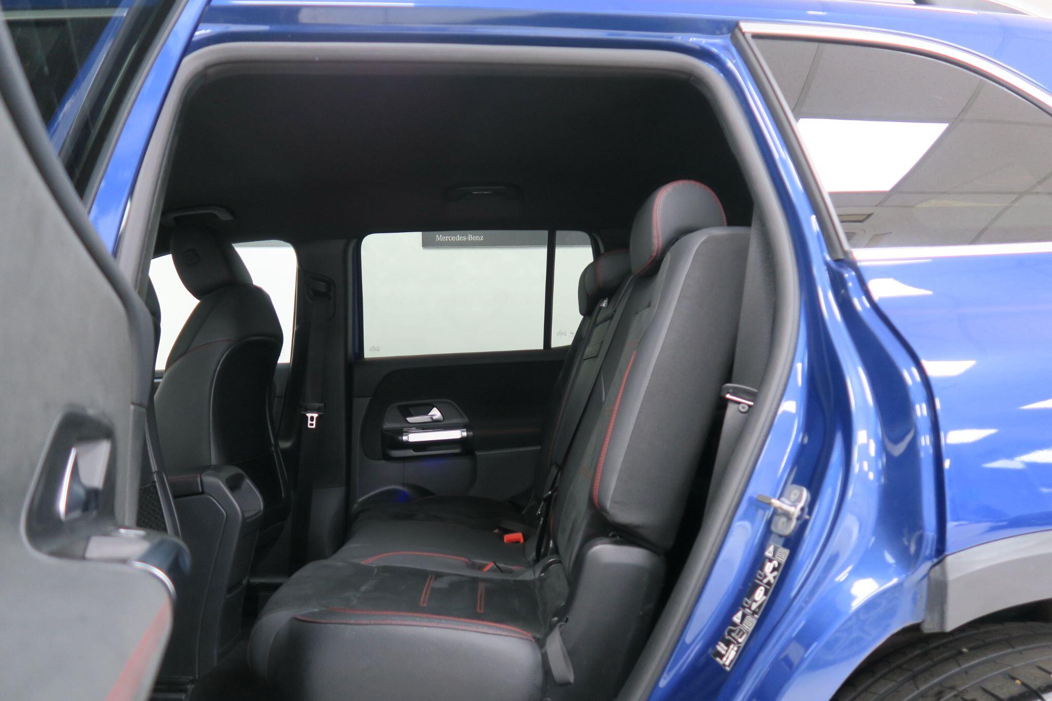 Mercedes-Benz GLB view 11