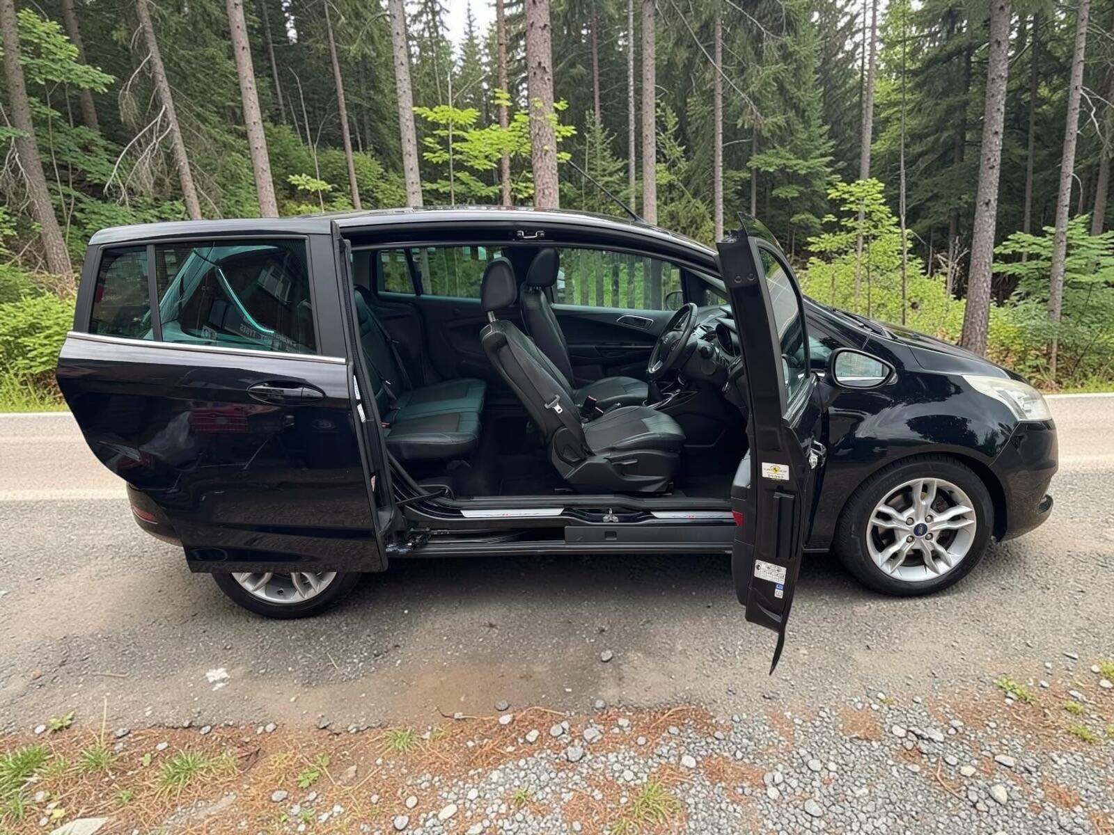 Ford B-Max view 13