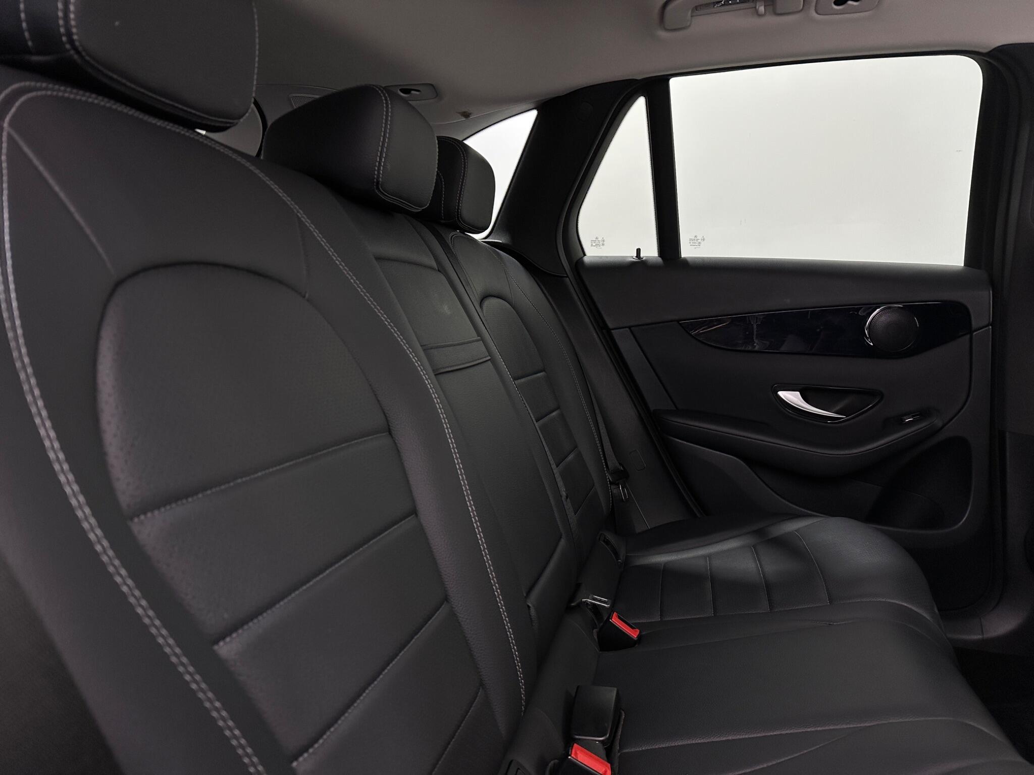 Mercedes-Benz GLC view 42