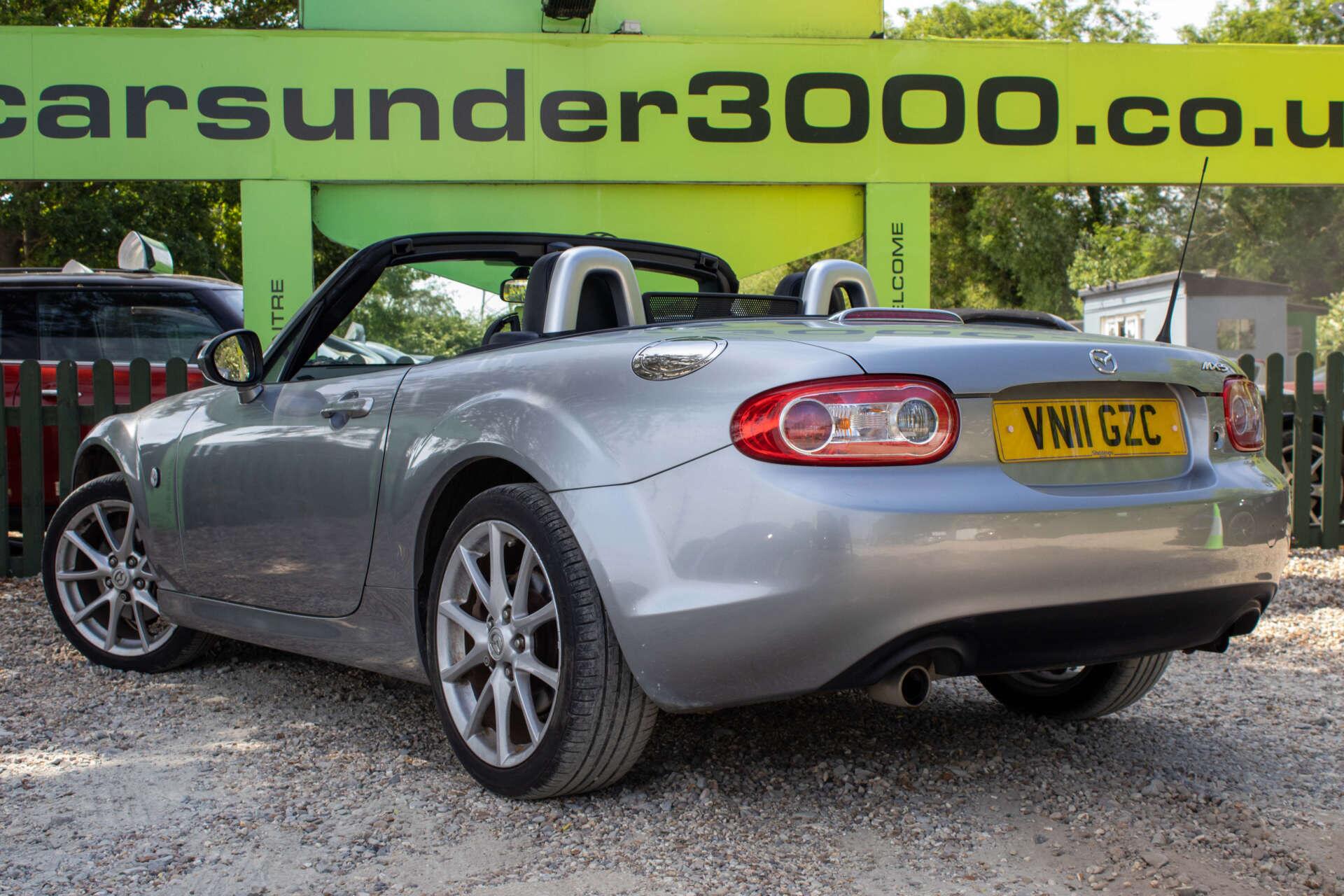 Mazda MX-5 view 4