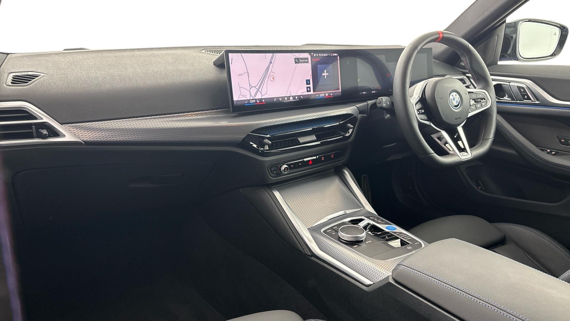 BMW i4 view 7