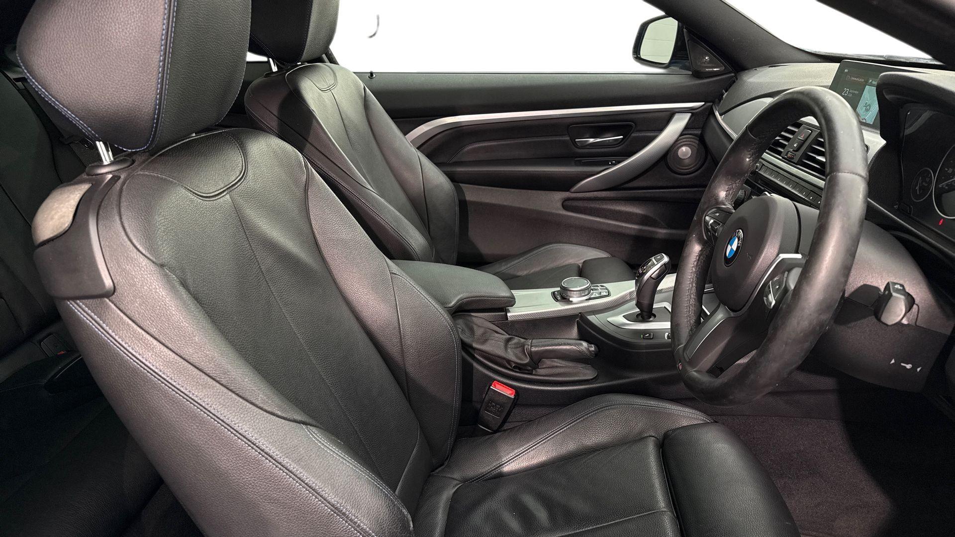 BMW 4 Series view 11