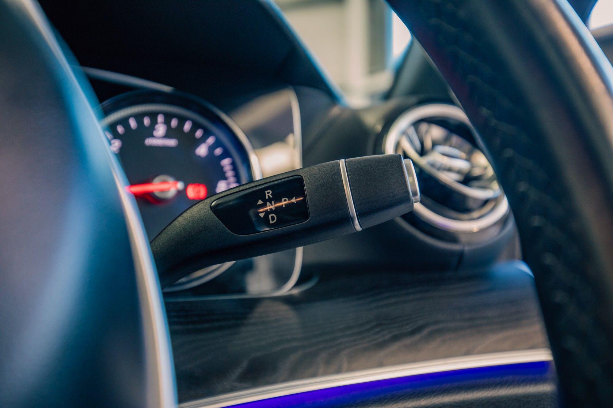 Mercedes-Benz E-Class view 14