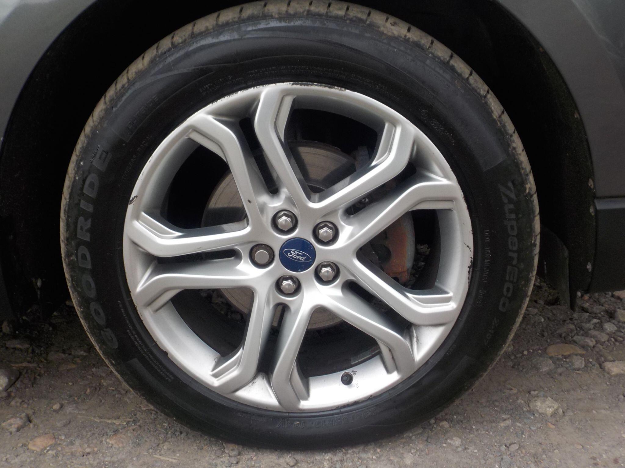 Ford Edge 2.0 TDCi Titanium AWD Euro 6 (s/s) 5dr