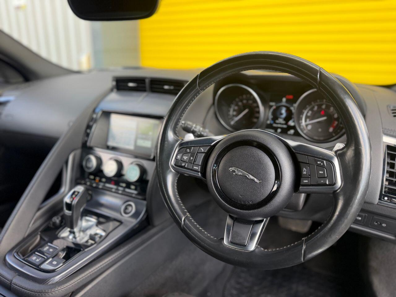 Jaguar F-Type view 10