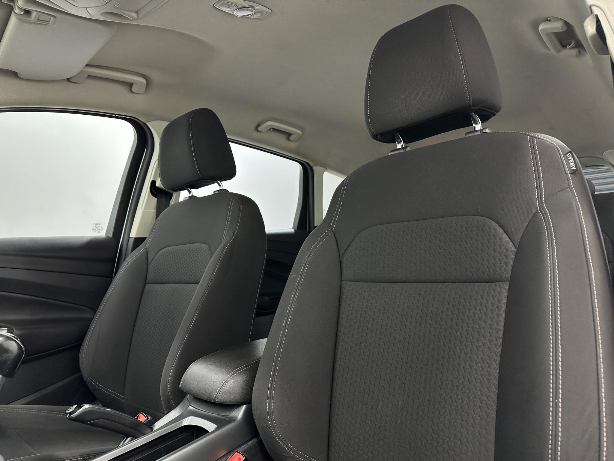 Ford Kuga view 35