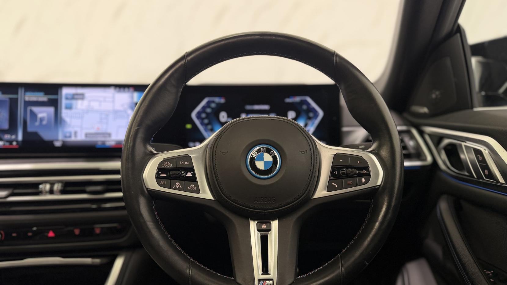 BMW i4 view 18