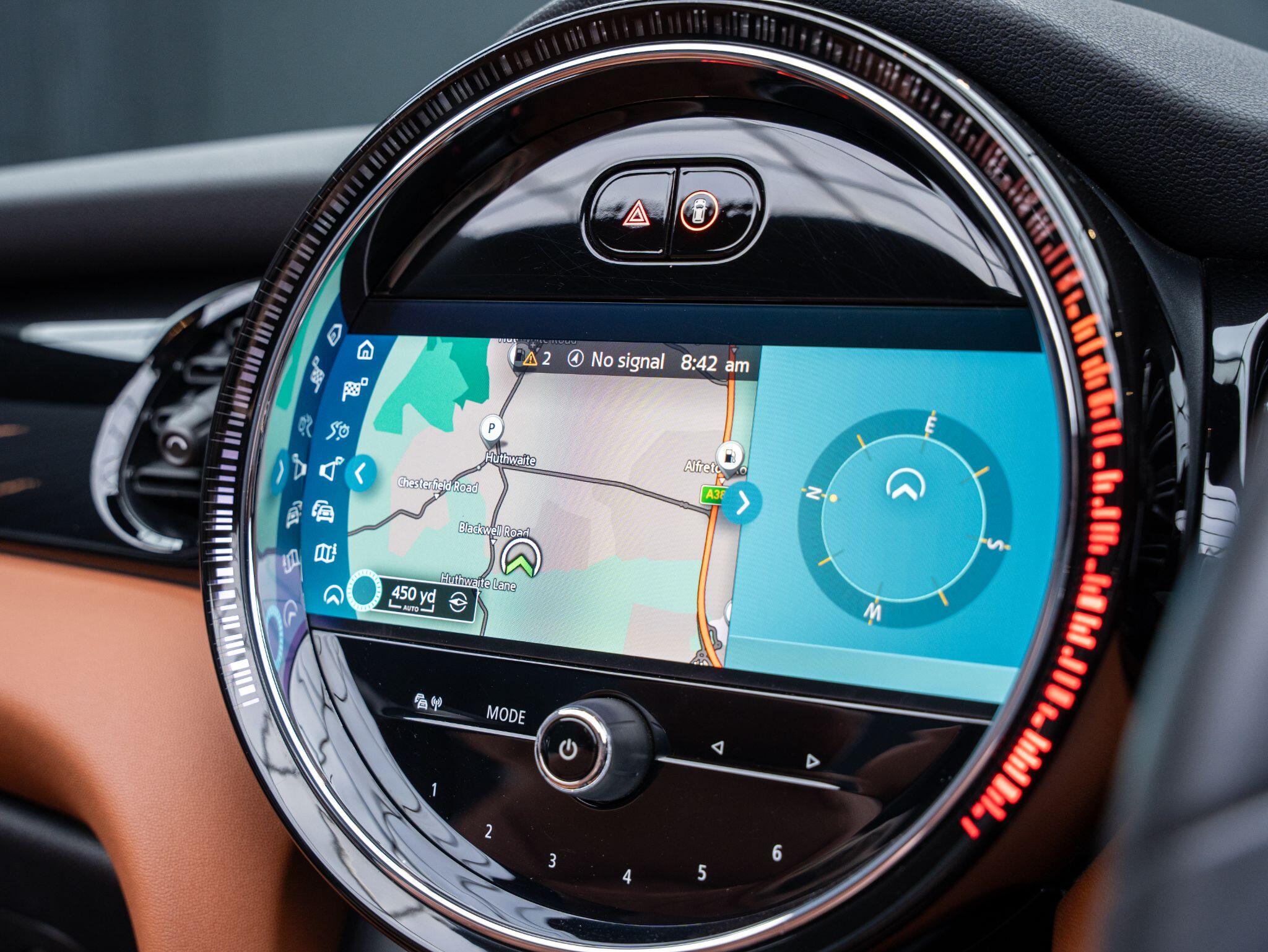 Mini Convertible view 8