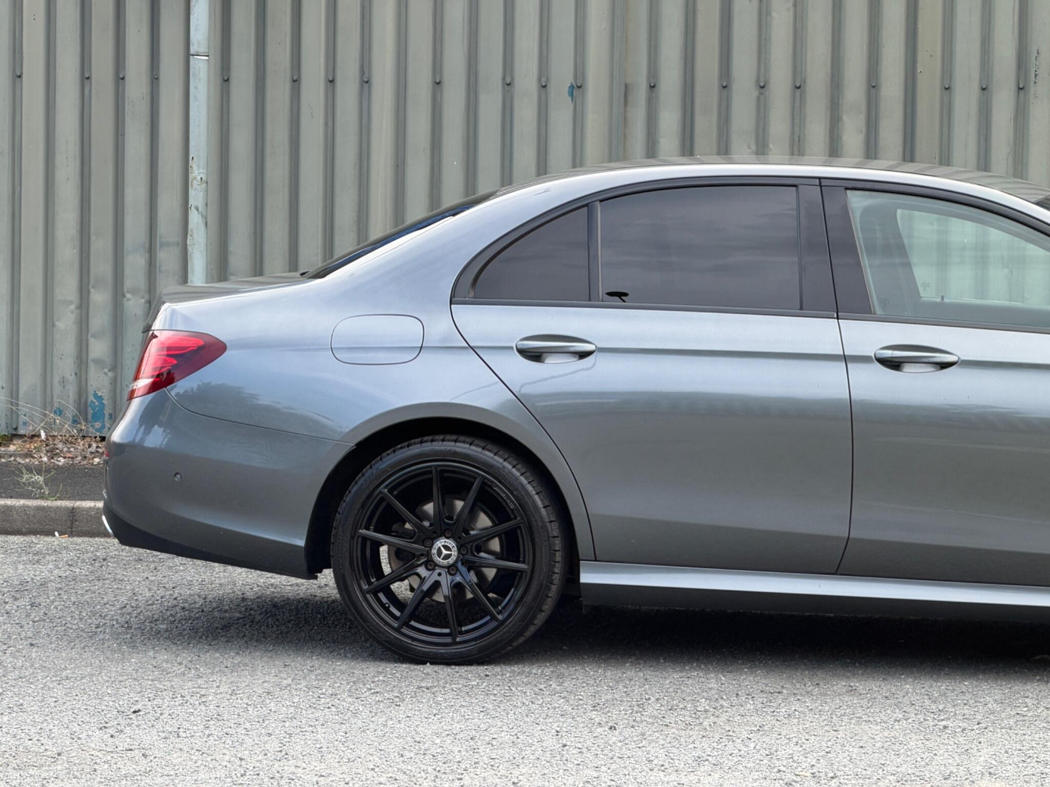Mercedes-Benz E Class view 20