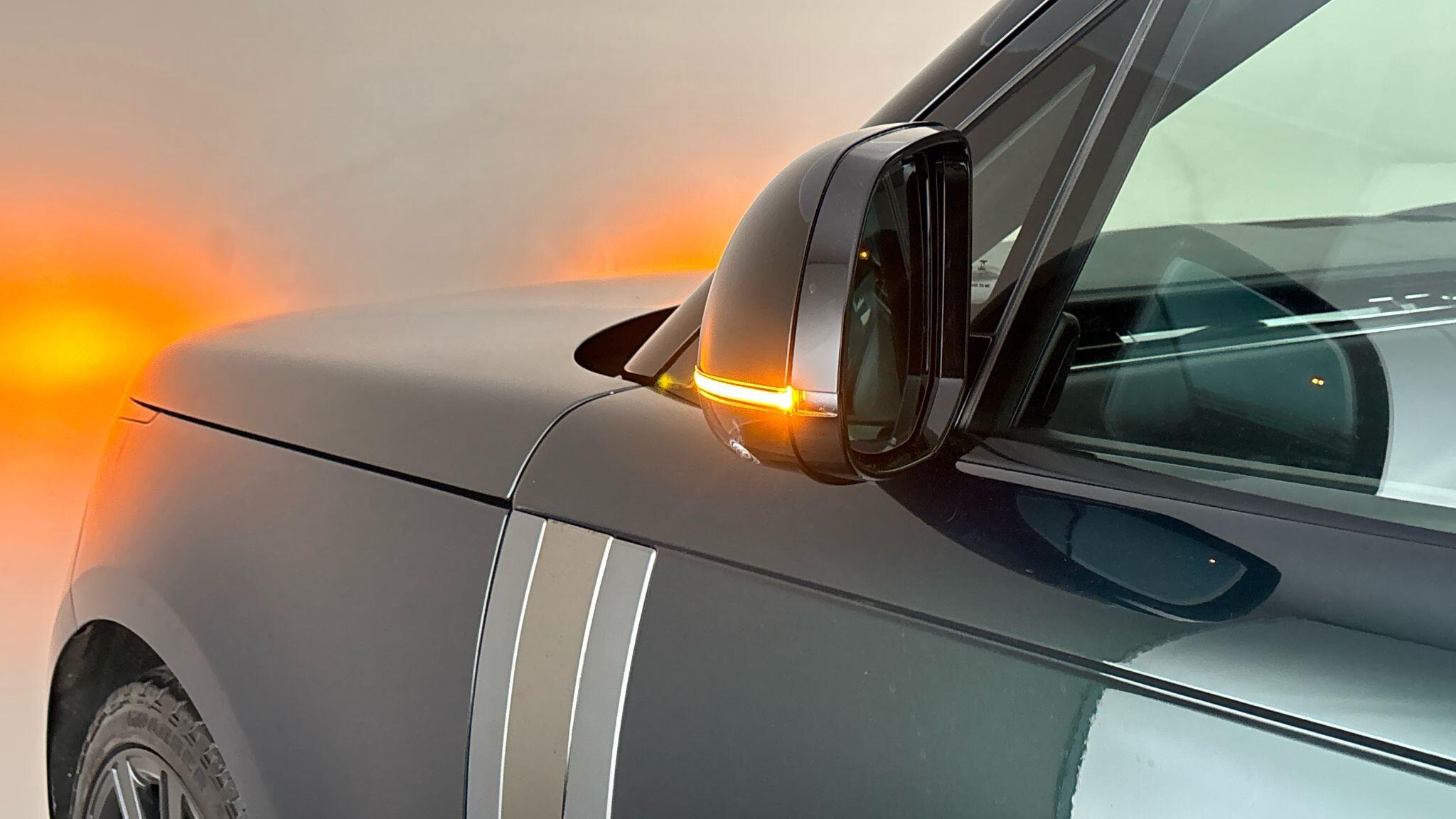 Land Rover Range Rover view 24