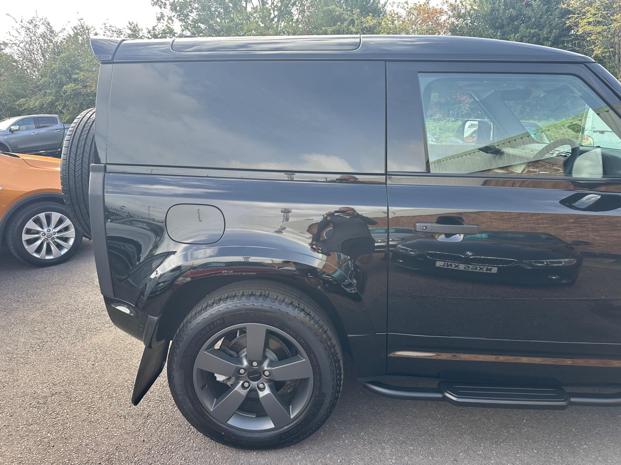Land Rover Defender view 16