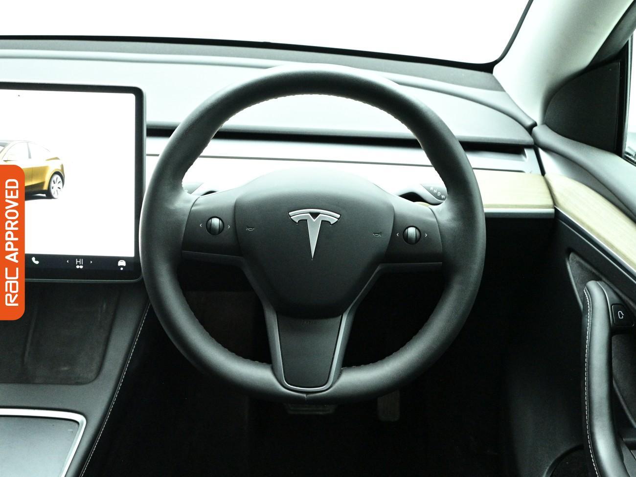Tesla Model Y view 9