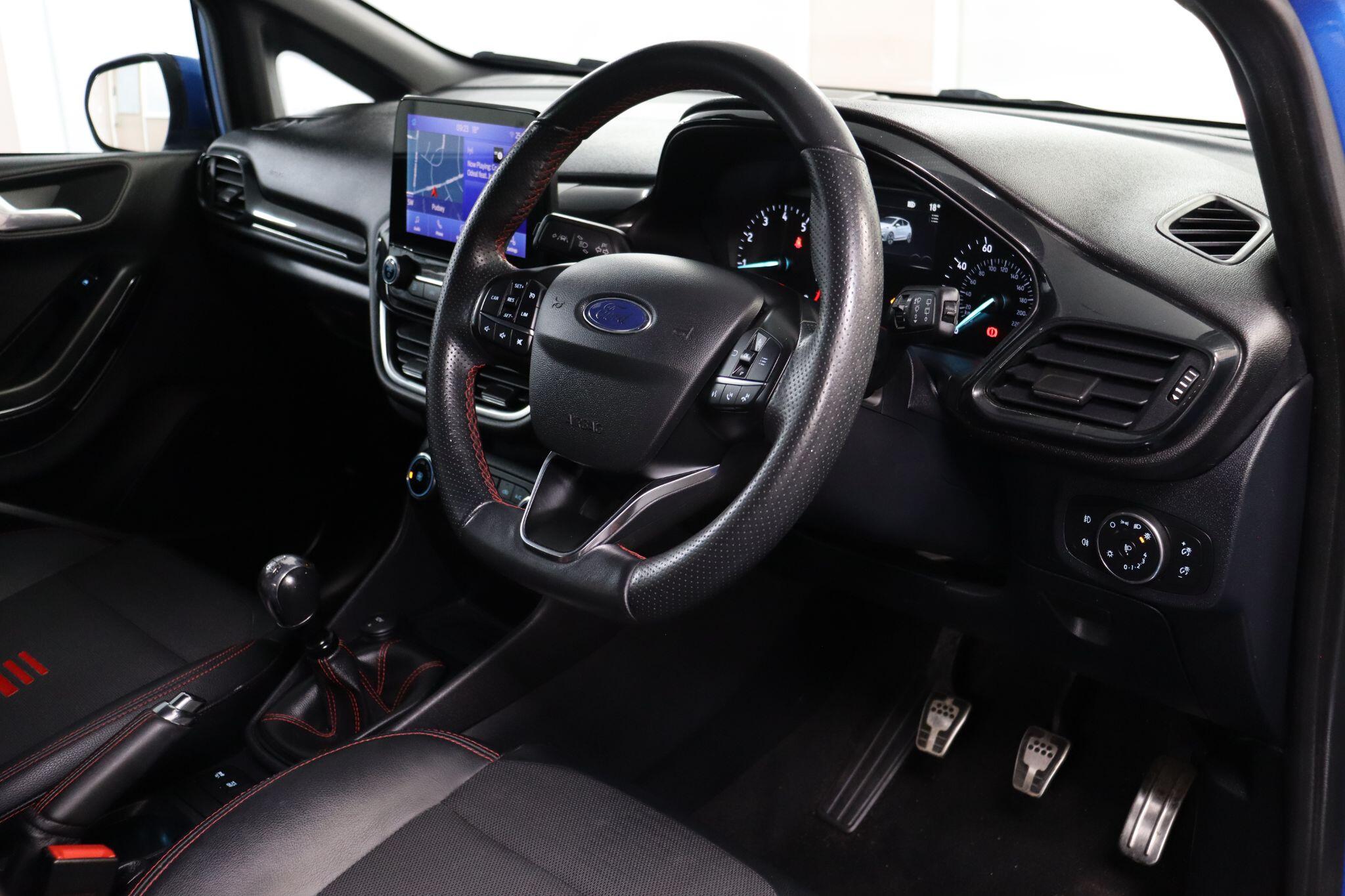 Ford Fiesta view 5