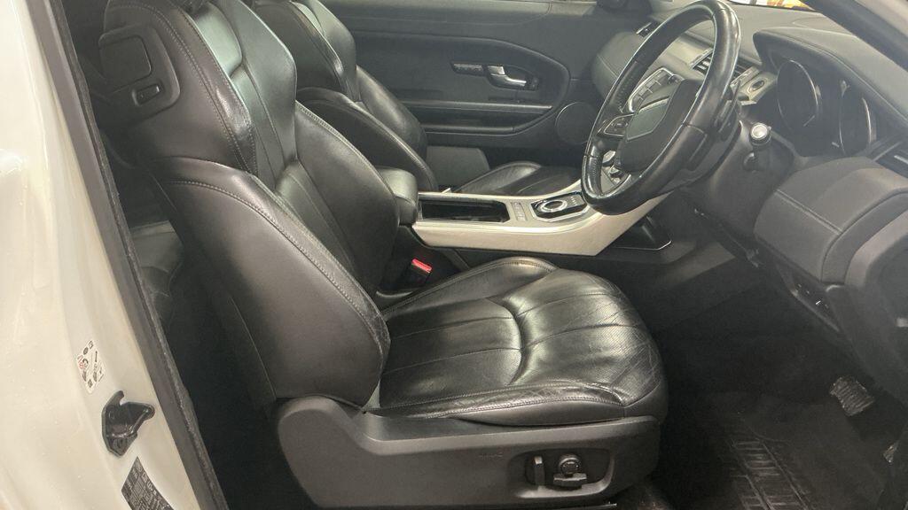 Land Rover Range Rover Evoque view 9