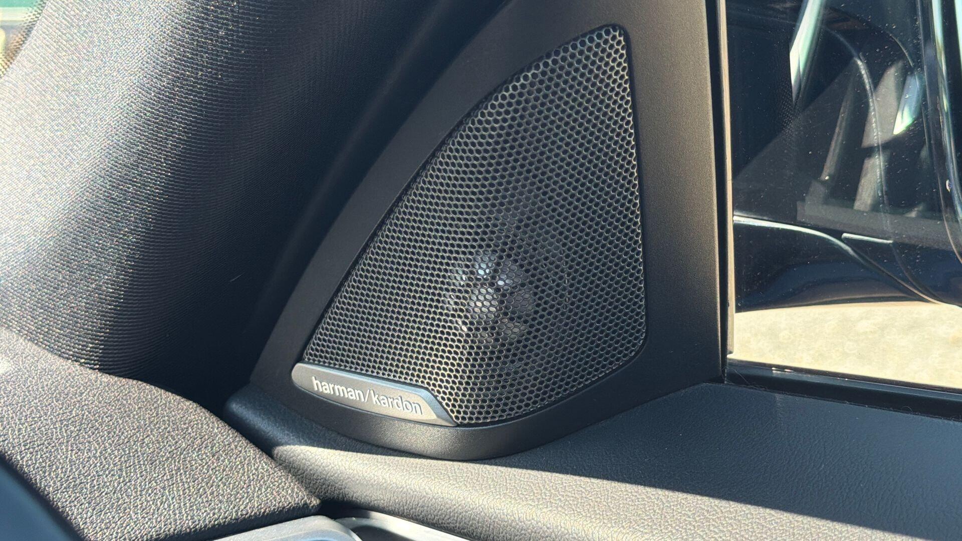 BMW I4 view 21