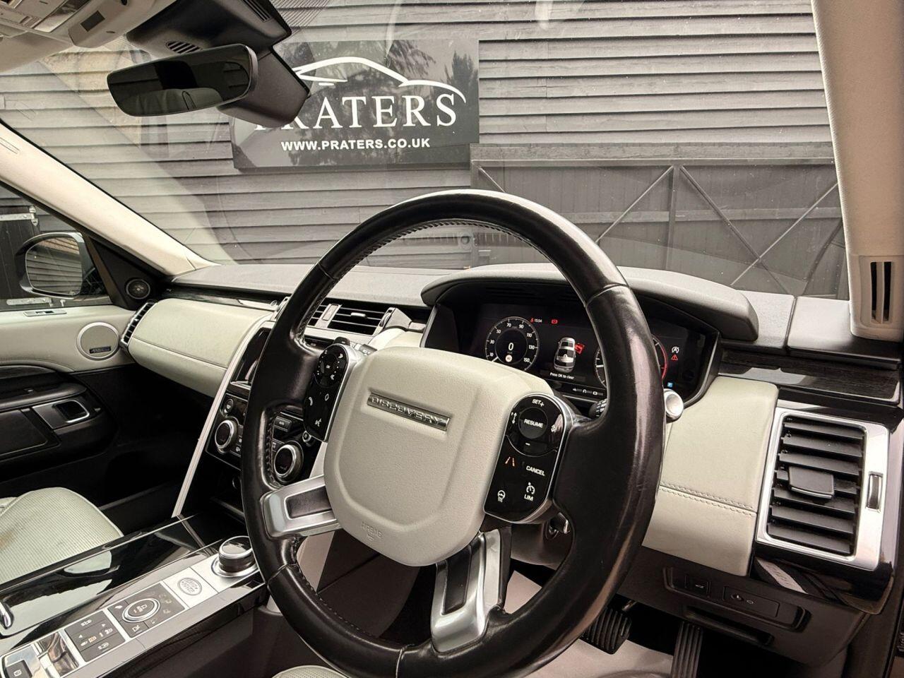 Land Rover Discovery view 10