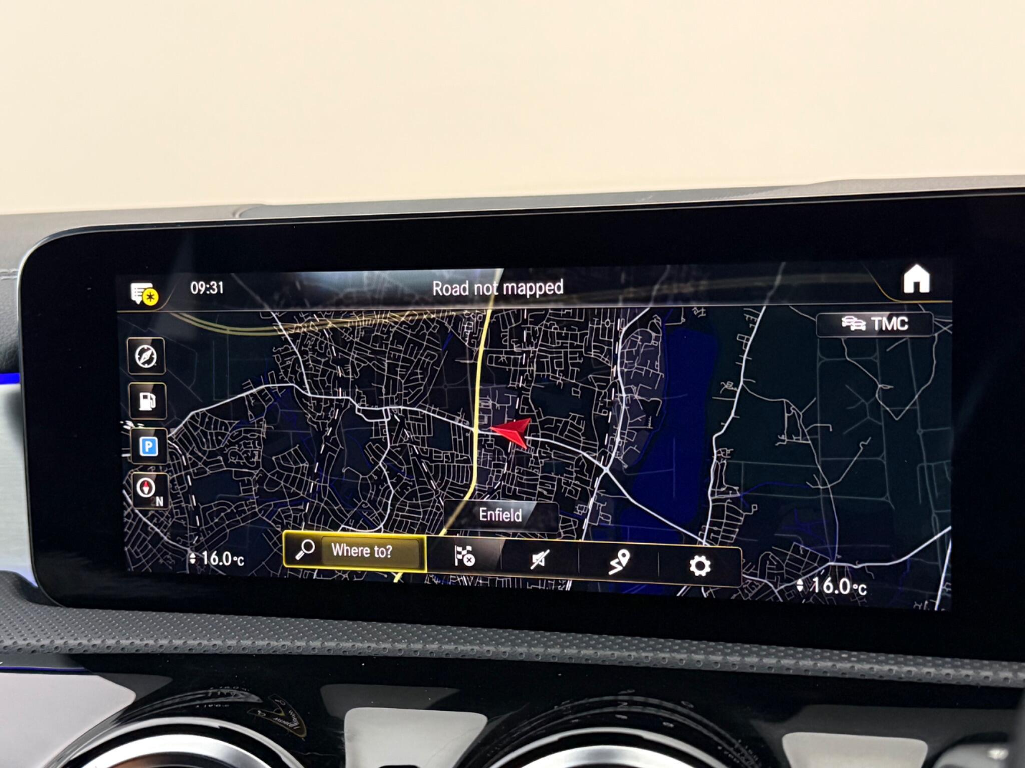 Mercedes-Benz CLA view 28