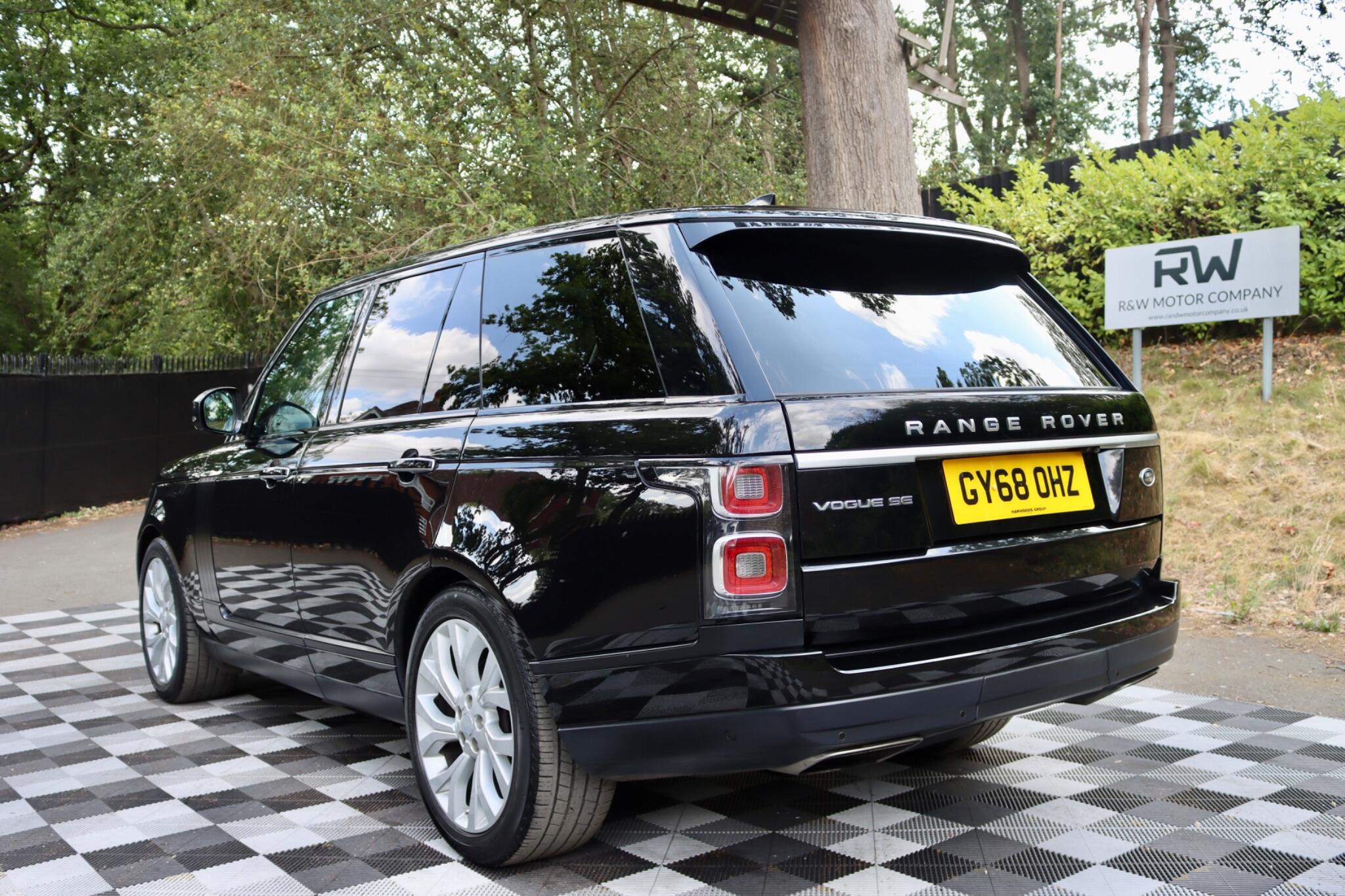 Land Rover Range Rover view 31