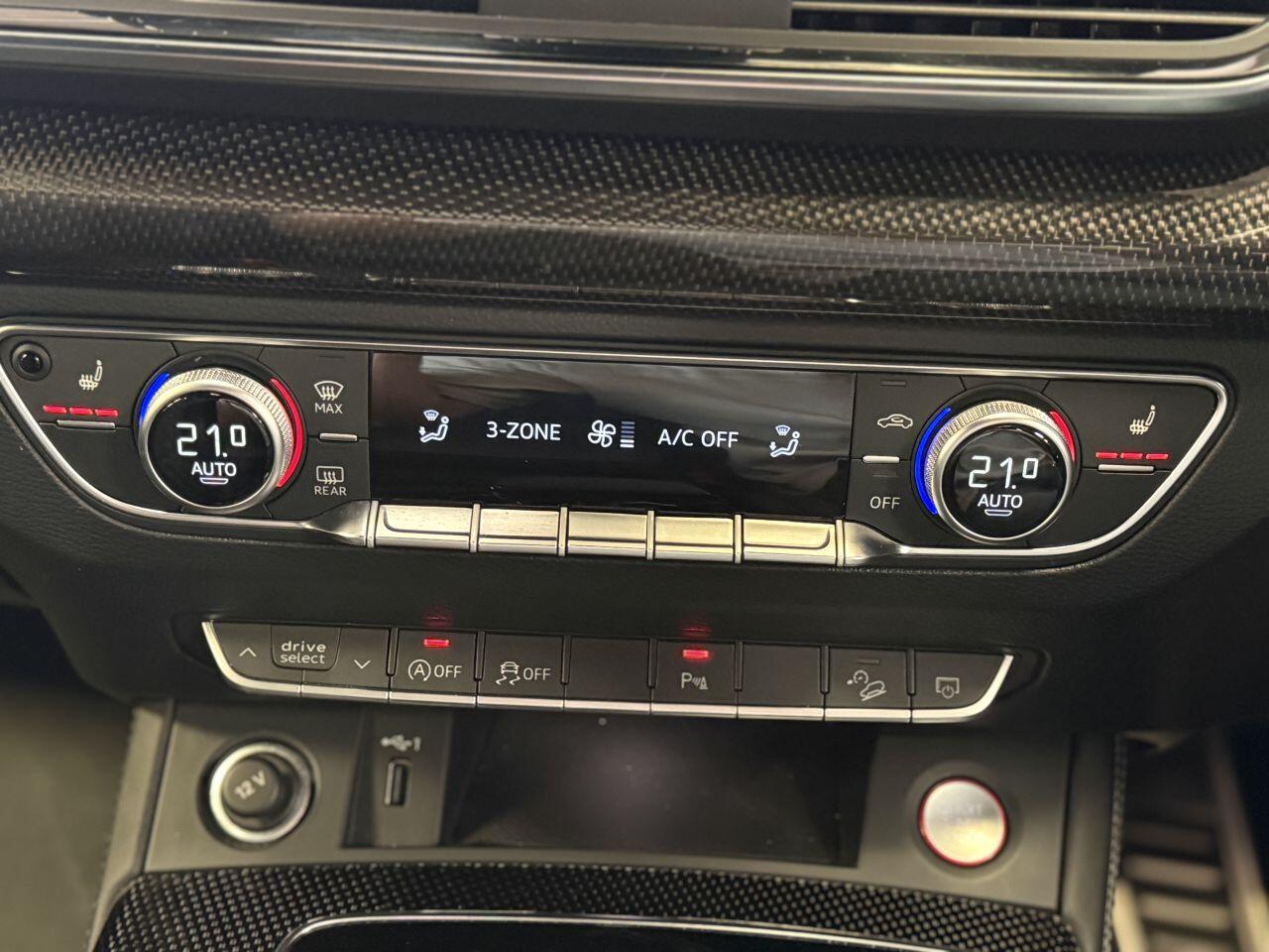 Audi SQ5 view 56