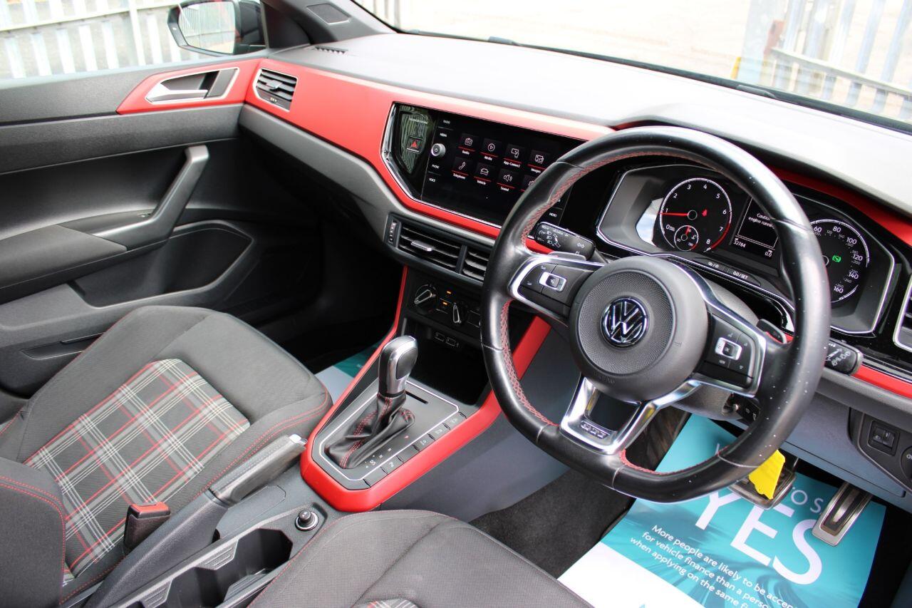 Volkswagen Polo view 2