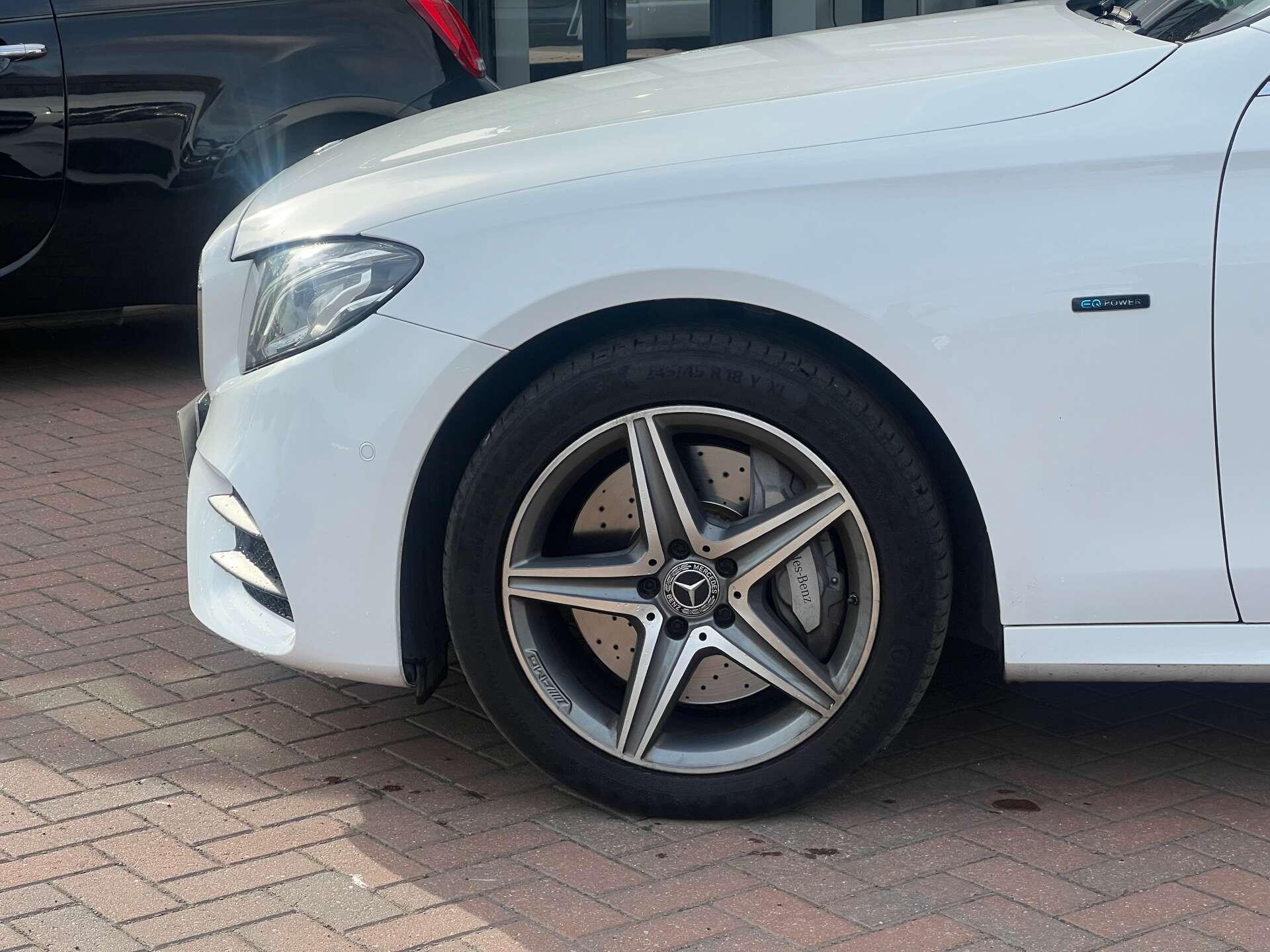 Mercedes-Benz E-Class view 16