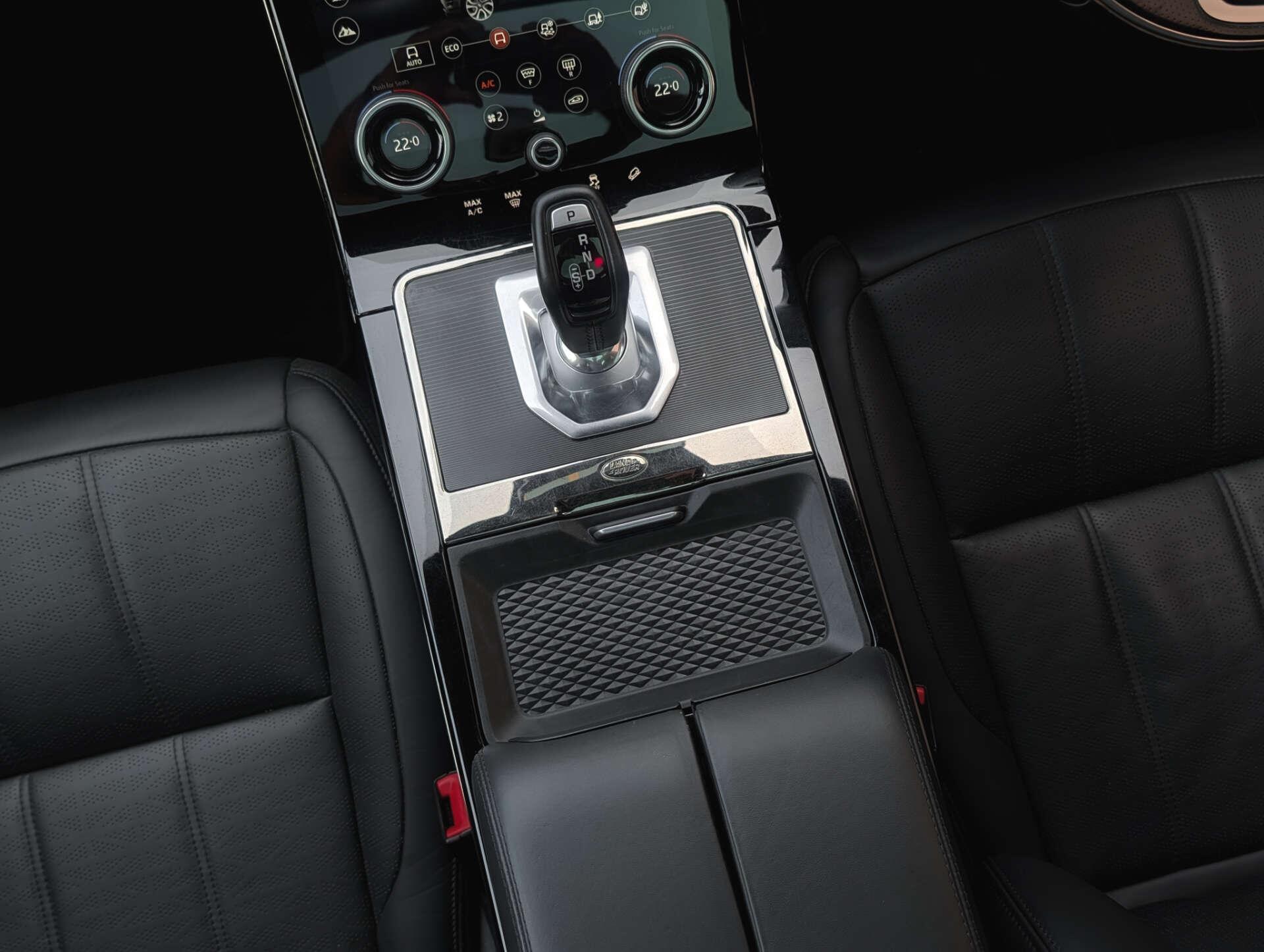 Land Rover Range Rover Evoque view 38