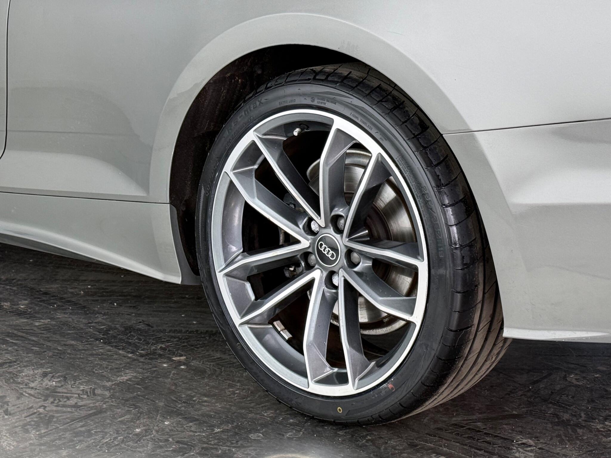 Audi A5 view 10