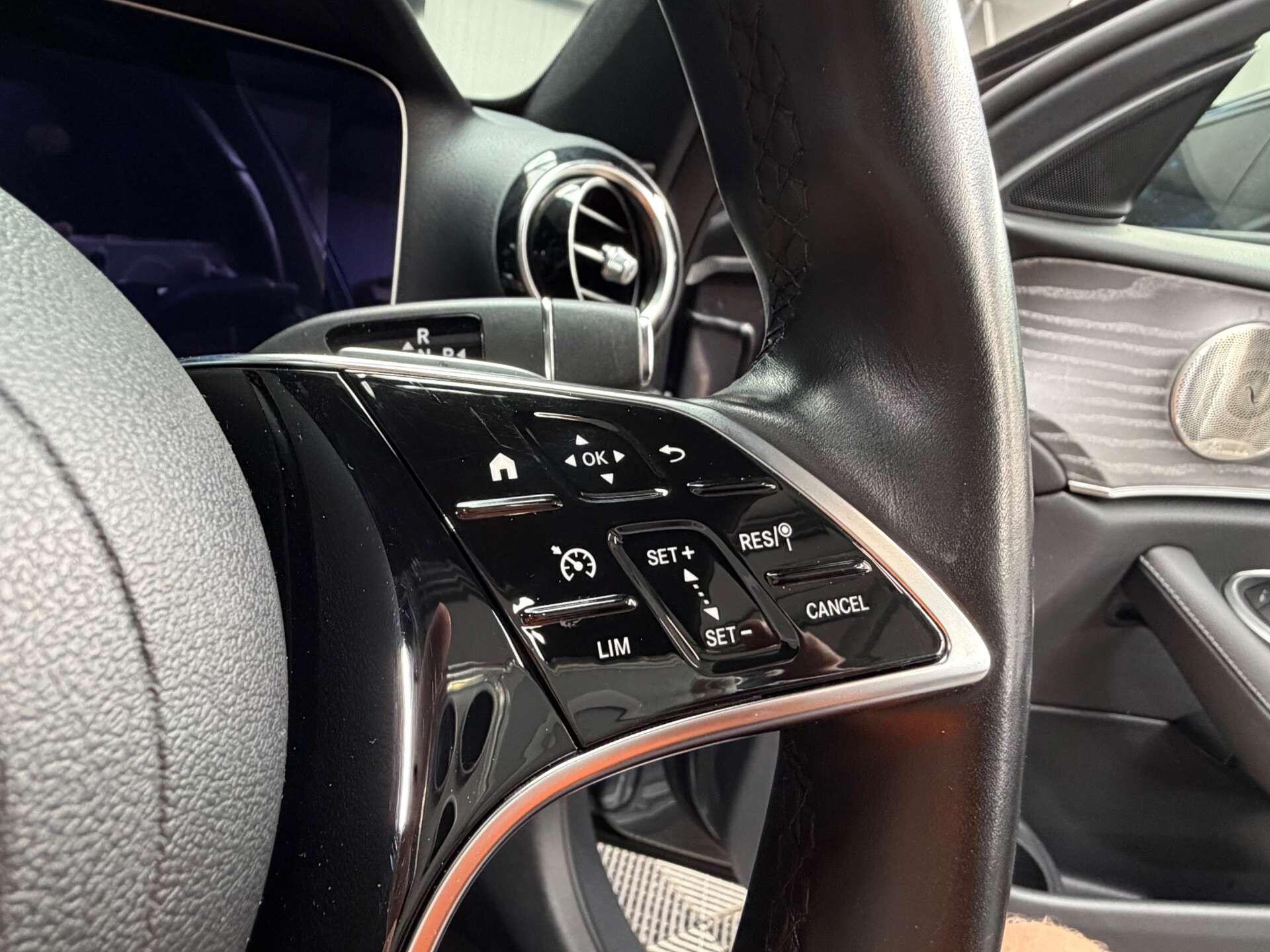Mercedes-Benz E Class view 20