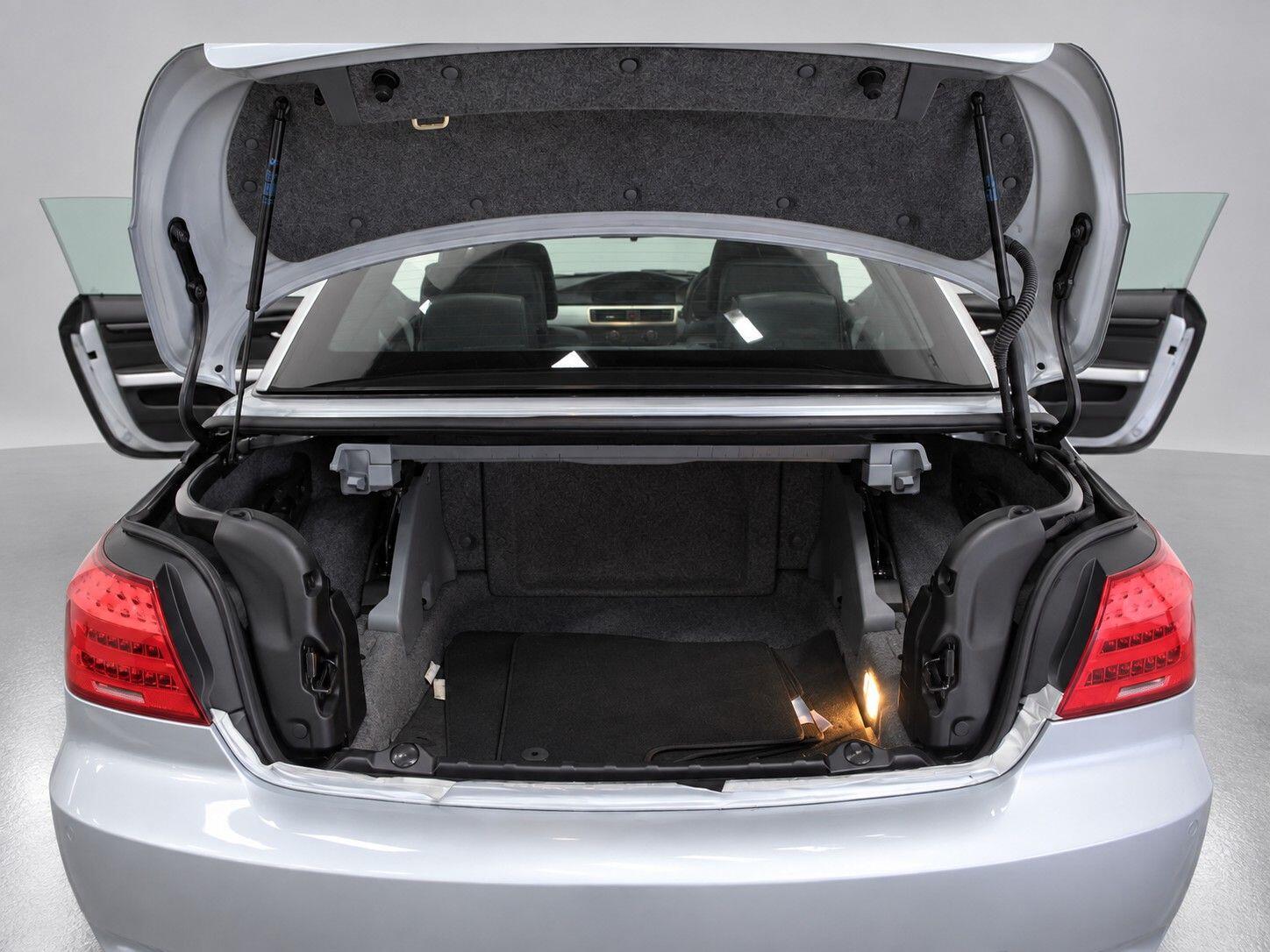 BMW 3 Series view 25