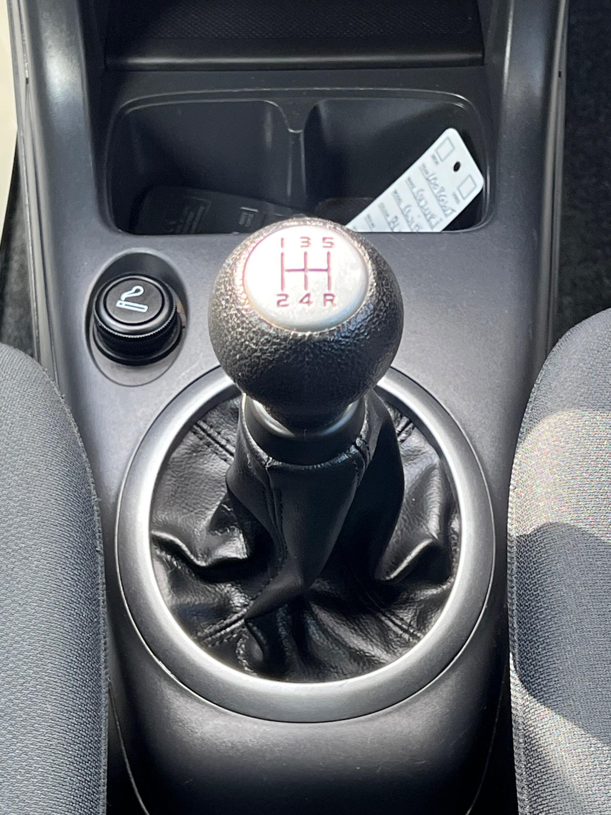 Suzuki Swift view 38
