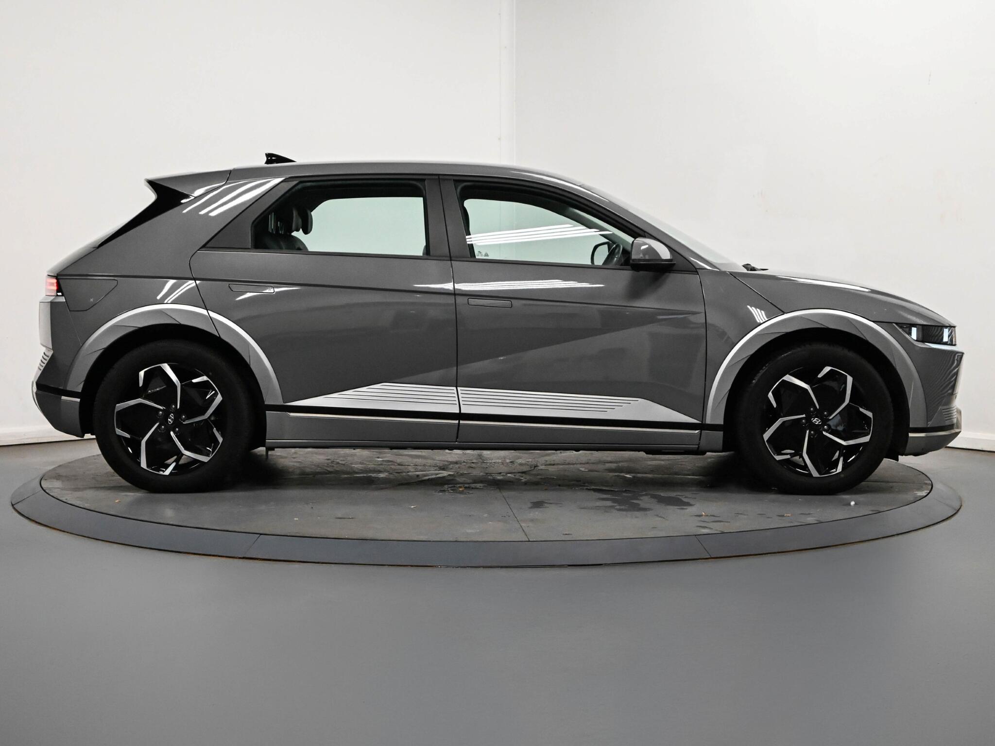 Hyundai Ioniq 5 view 22