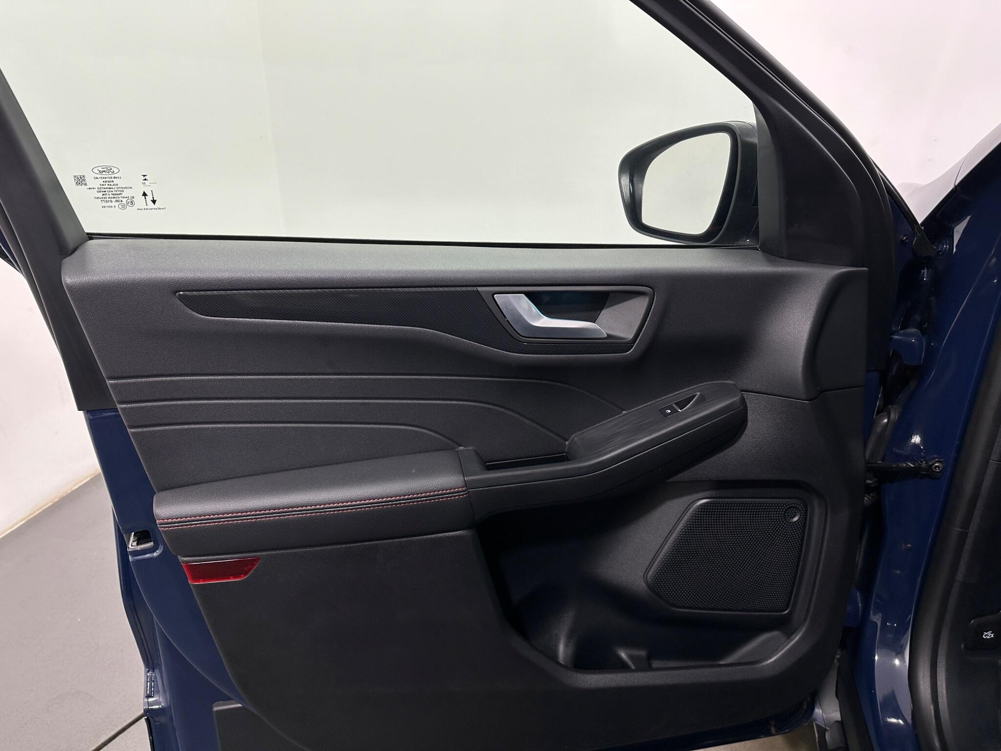 Ford Kuga view 38