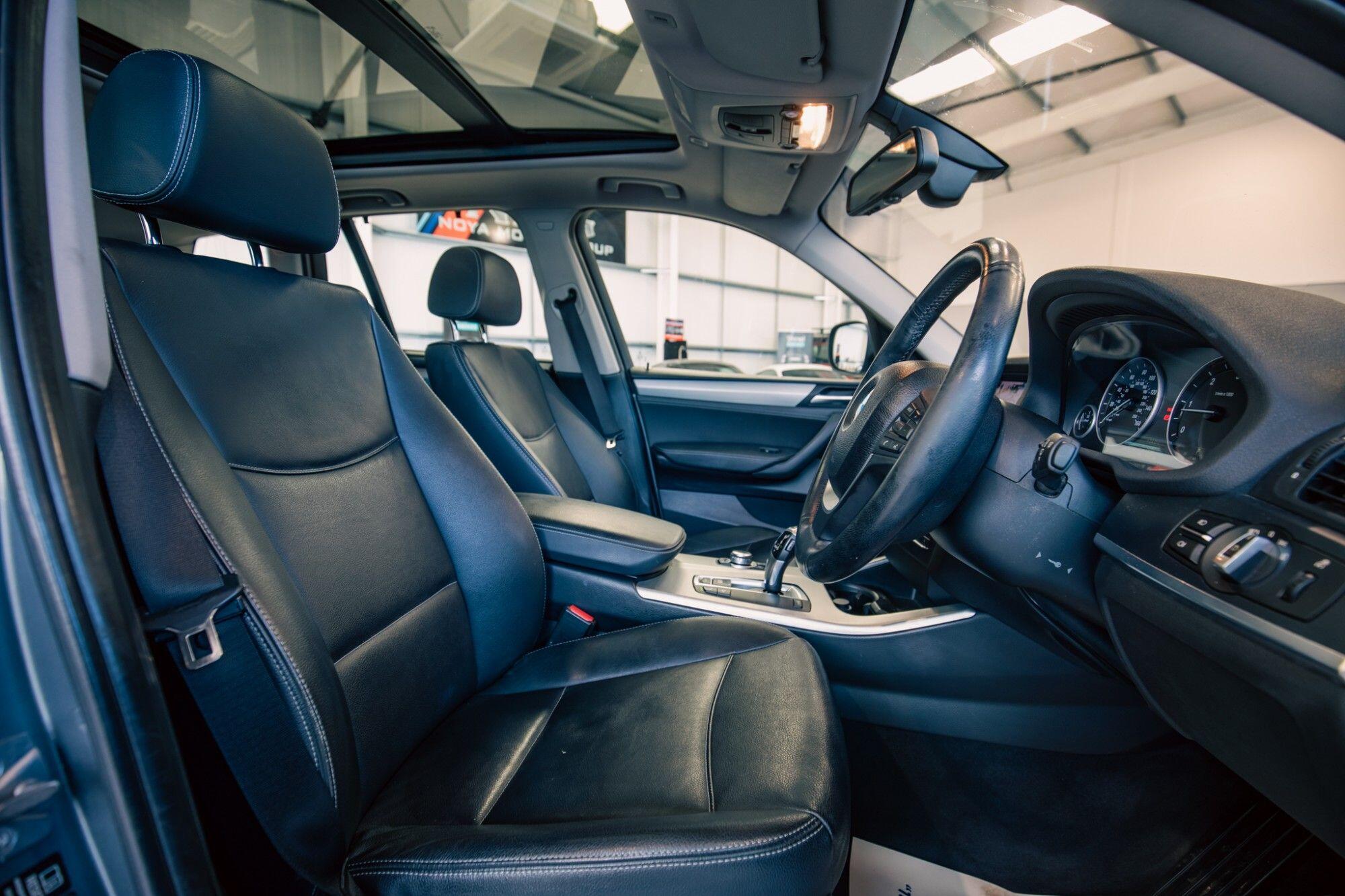 BMW X3 view 4