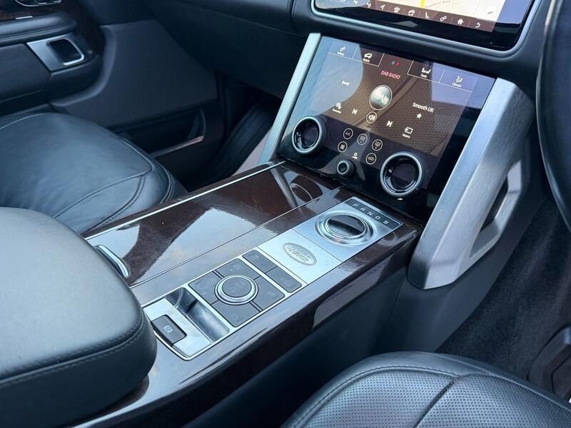 Land Rover Range Rover view 30