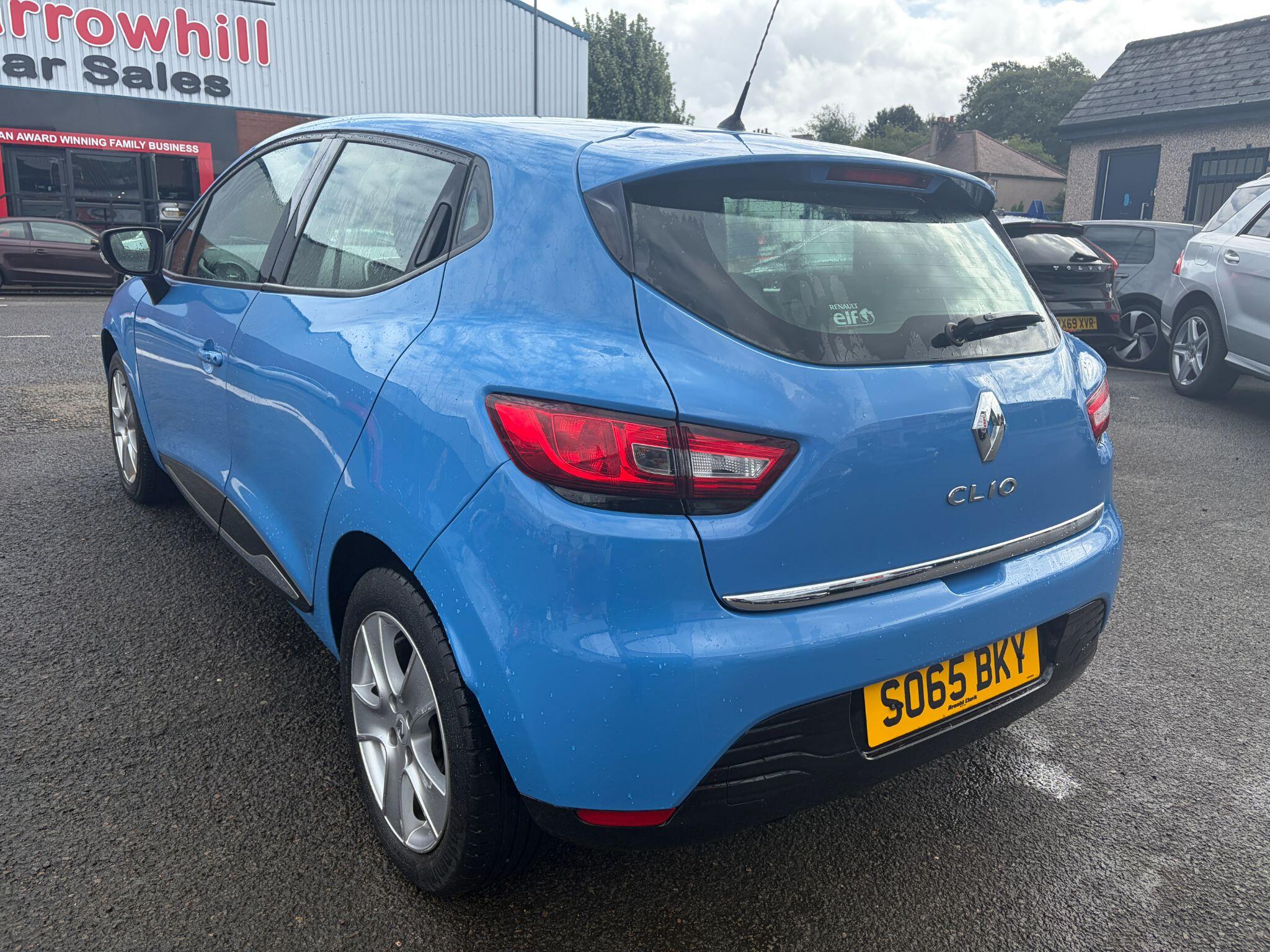 Renault Clio view 7