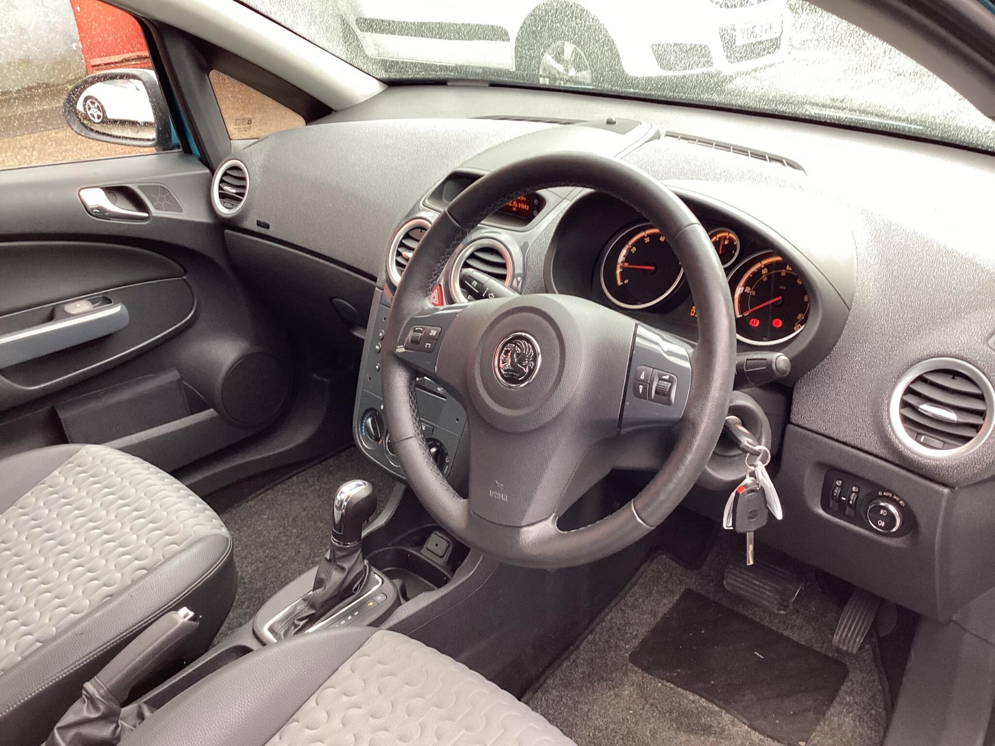 Vauxhall Corsa view 3
